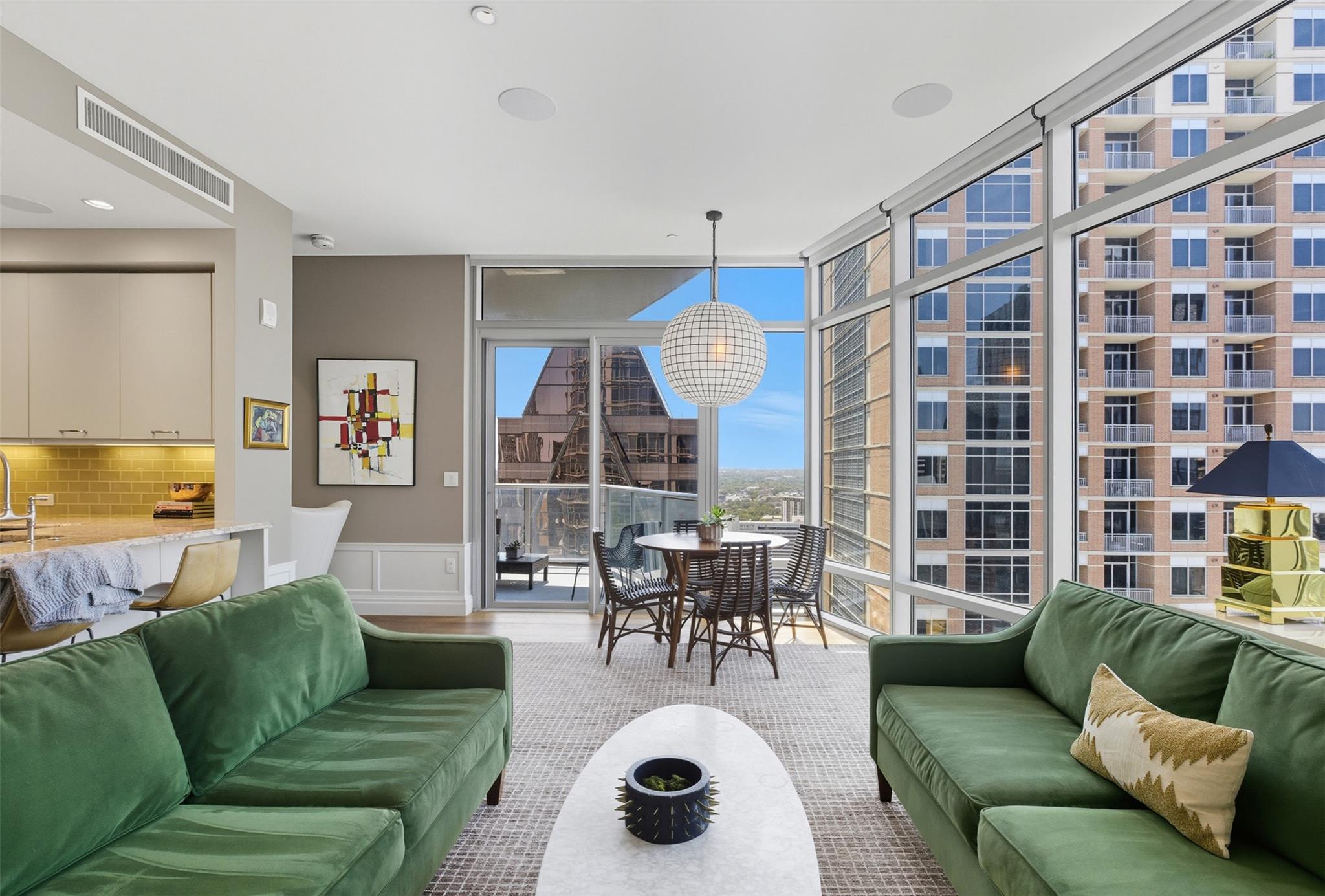 200  Congress Ave  #25C, Austin, TX, 78701