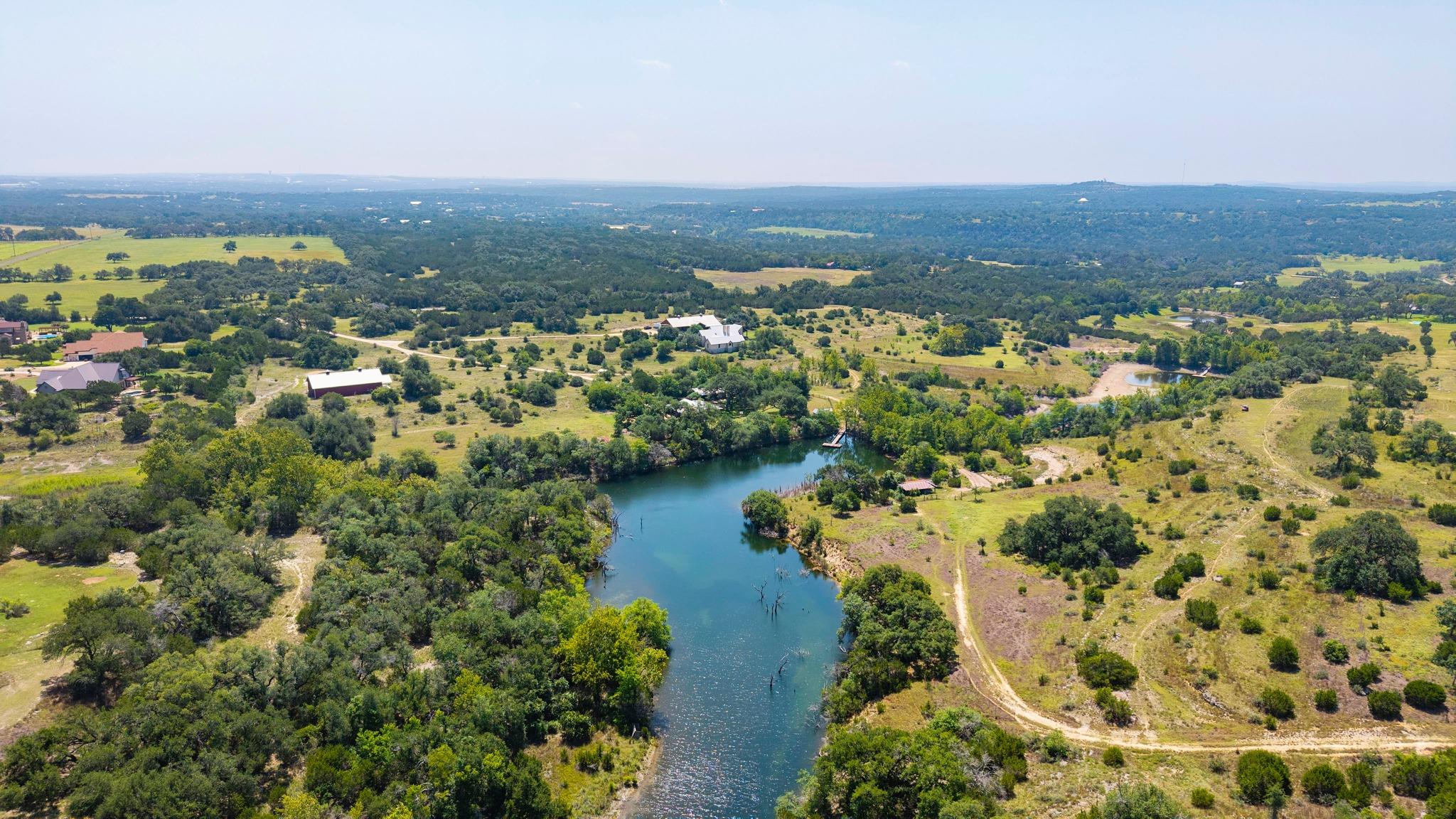 520 Holder Ln, Dripping Springs, TX, 78620
