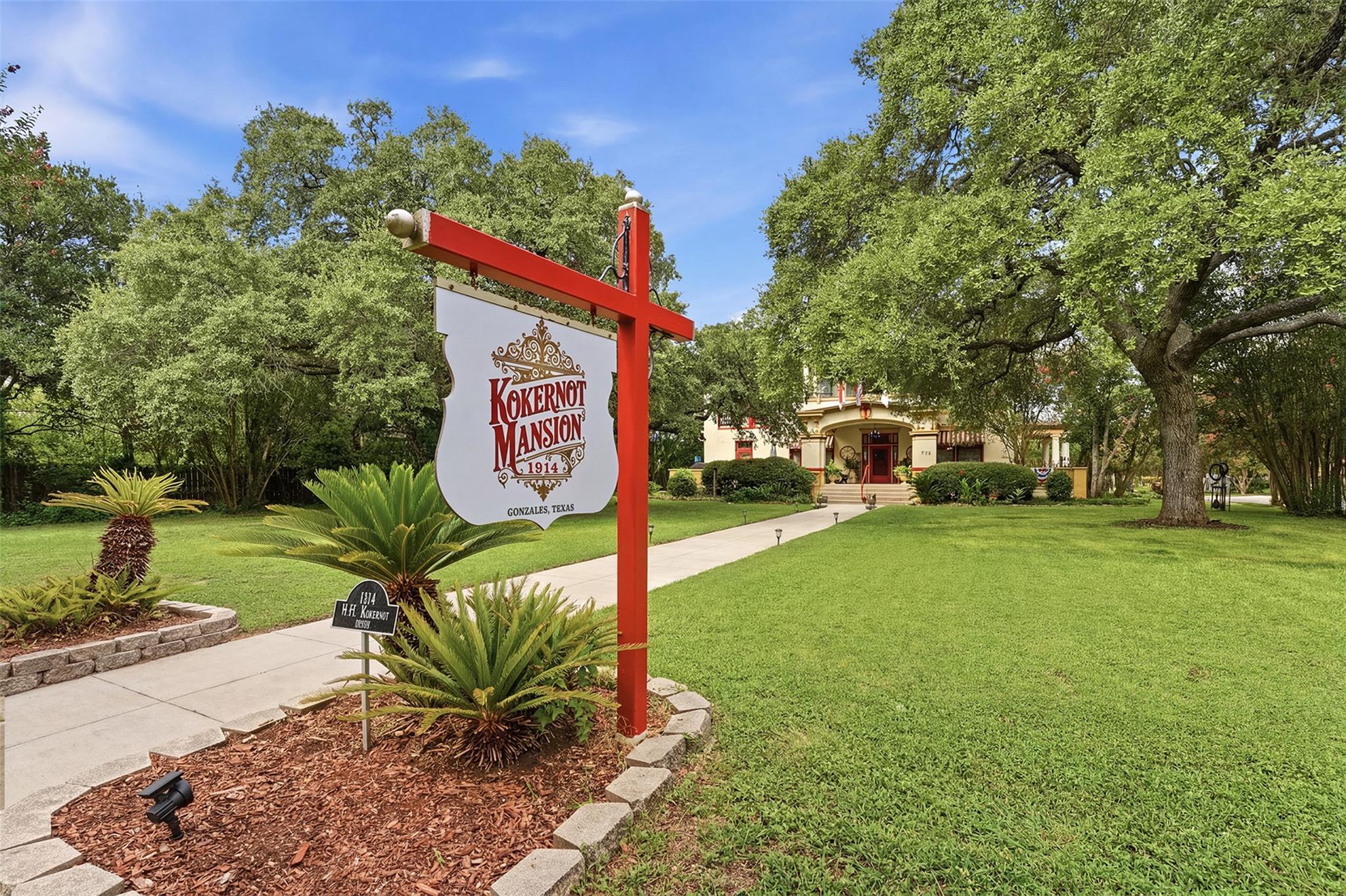 723 Saint James St, Gonzales, TX, 78629