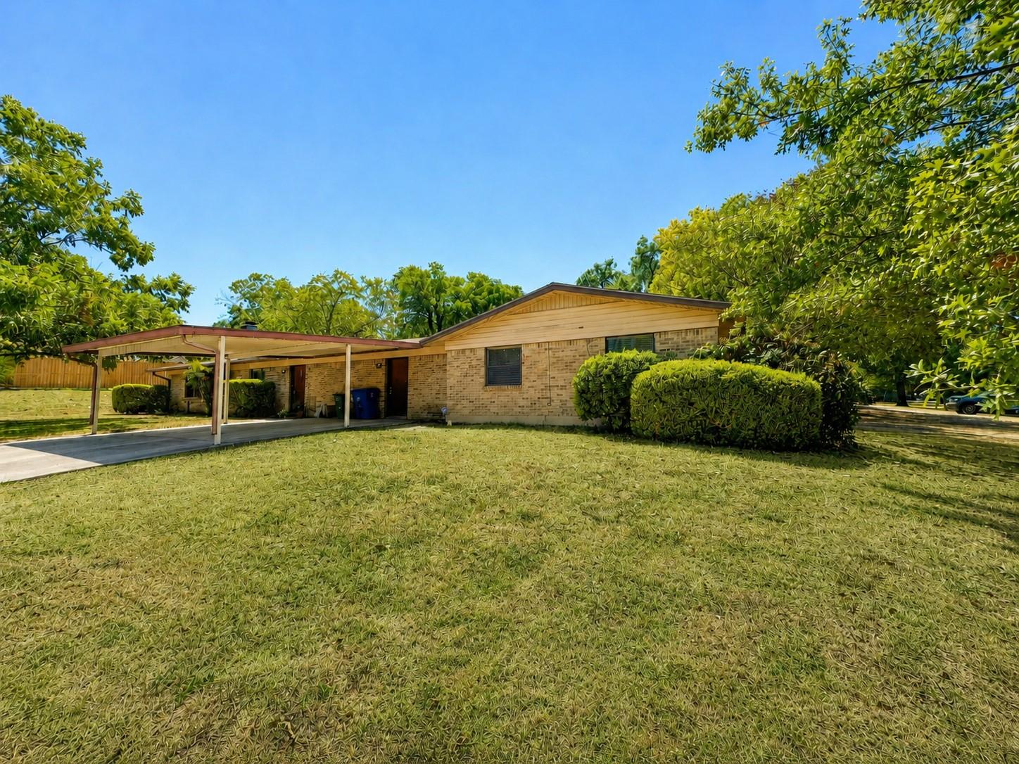 601 E Covington Dr #A & B, Austin, TX, 78753