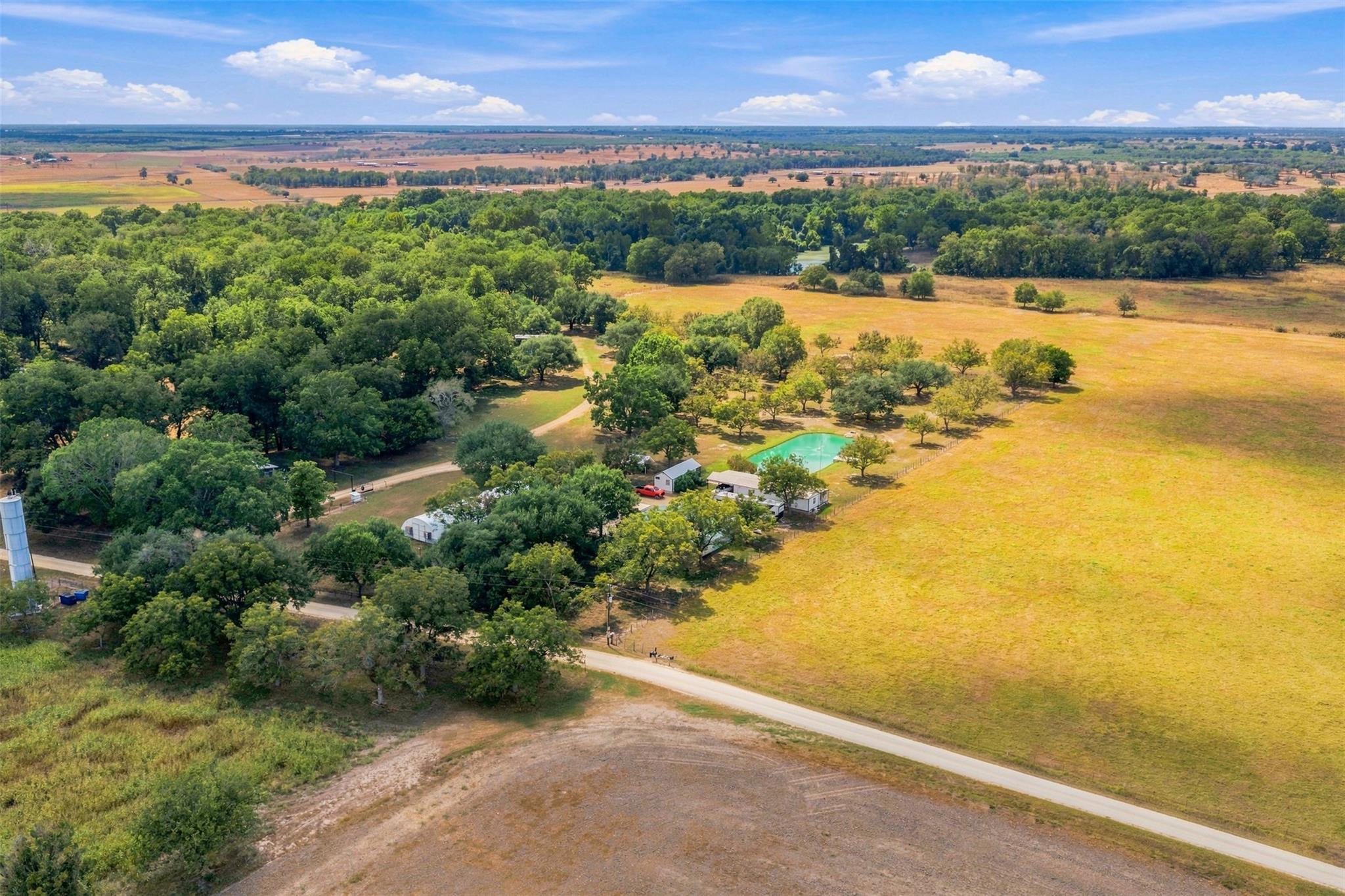 2840 Riverwood Rd. None, Gonzales, TX, 78629