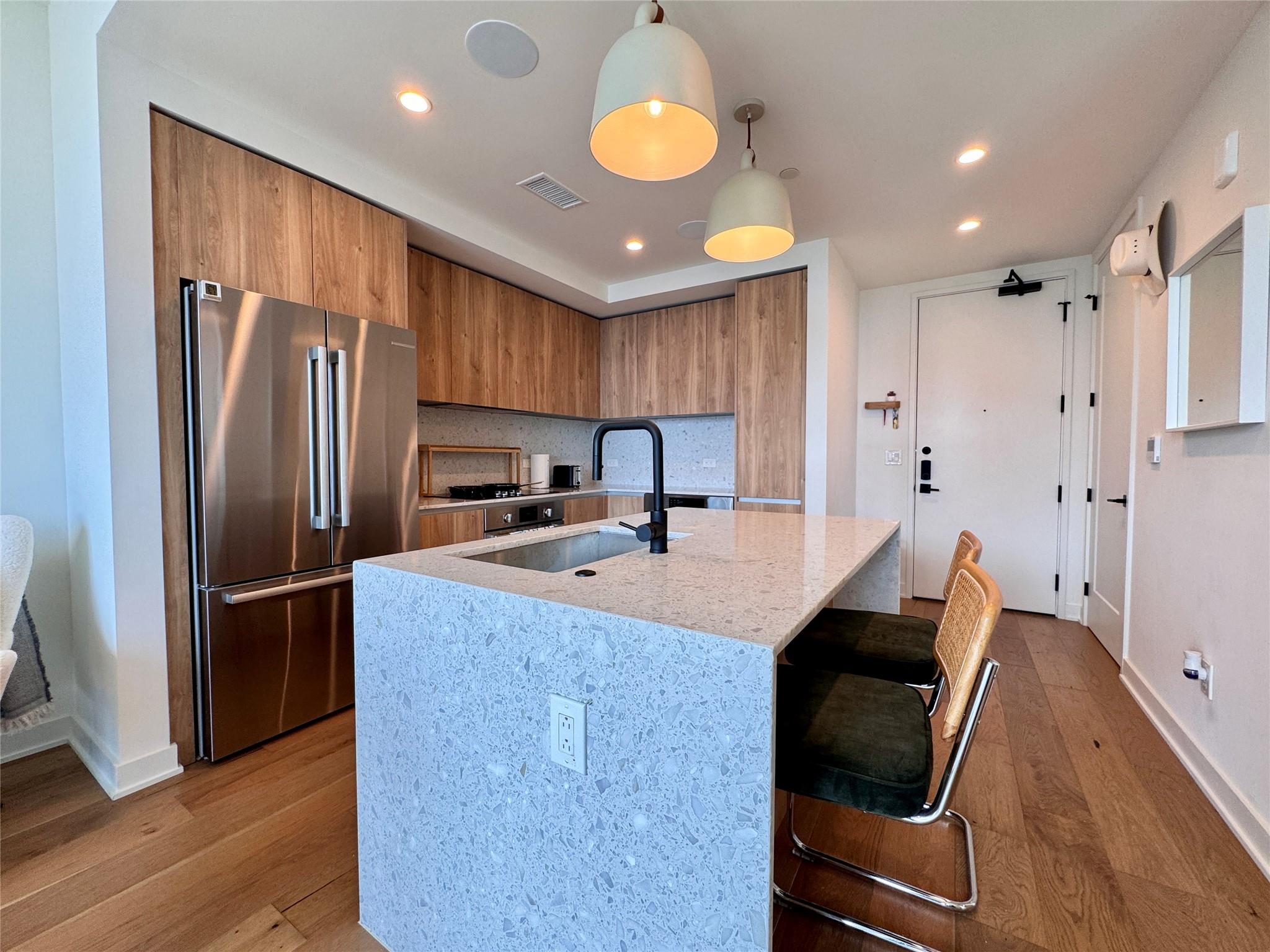 84 East Ave #3807, Austin, TX, 78701