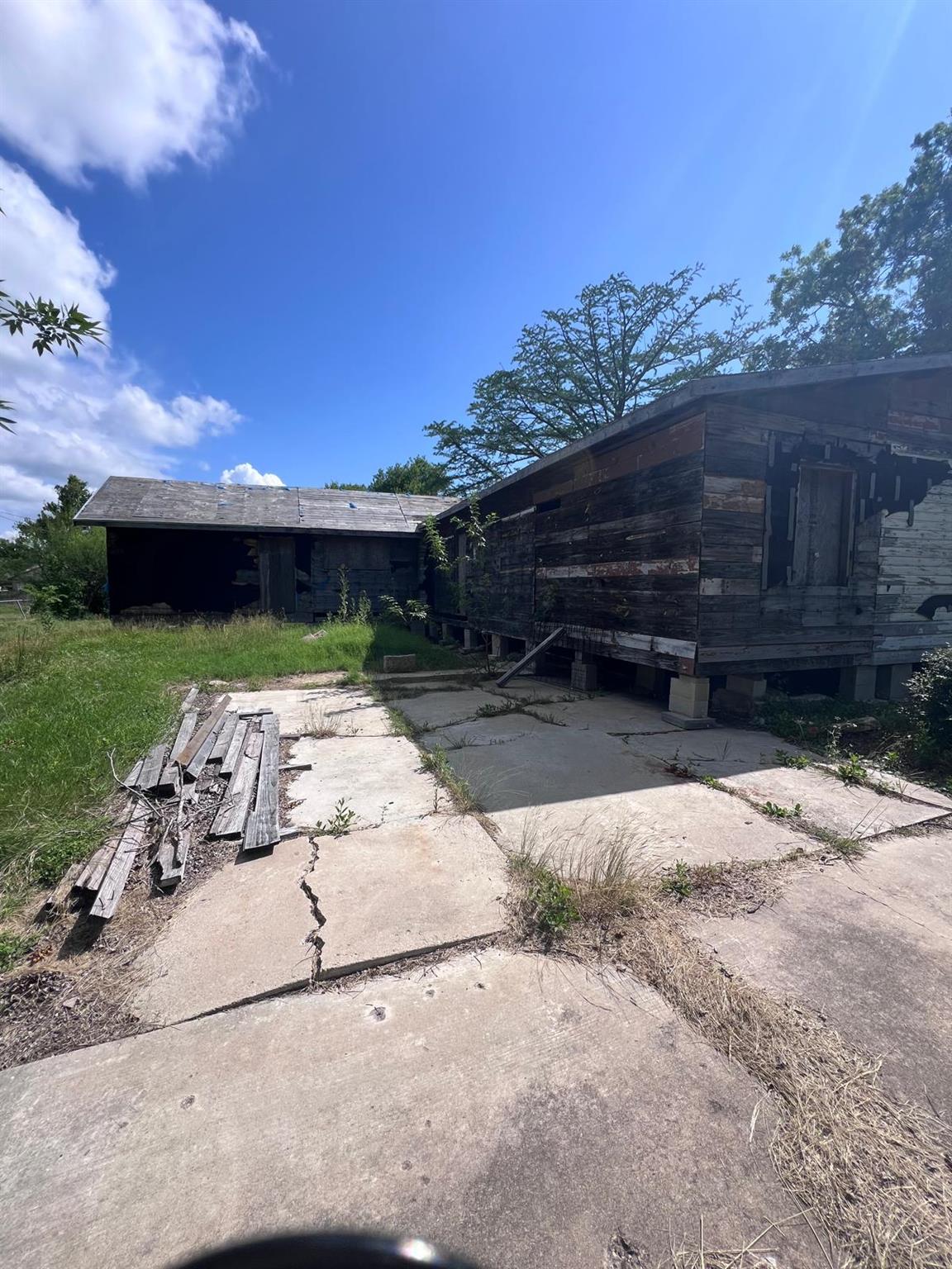 241 N Lucy St, Bartlett, TX, 76511