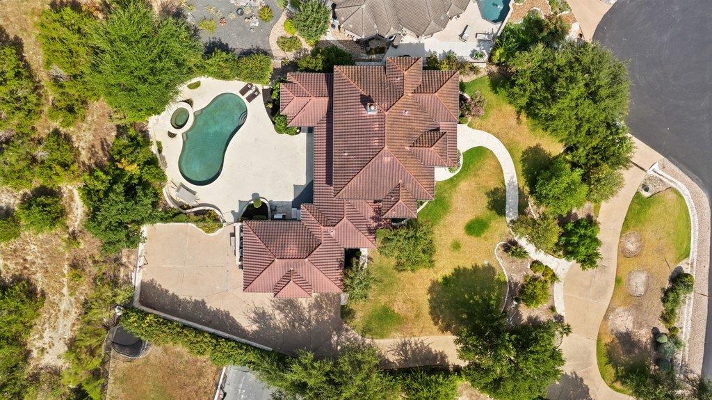 34  AUTUMN OAKS Dr, The Hills, TX, 78738
