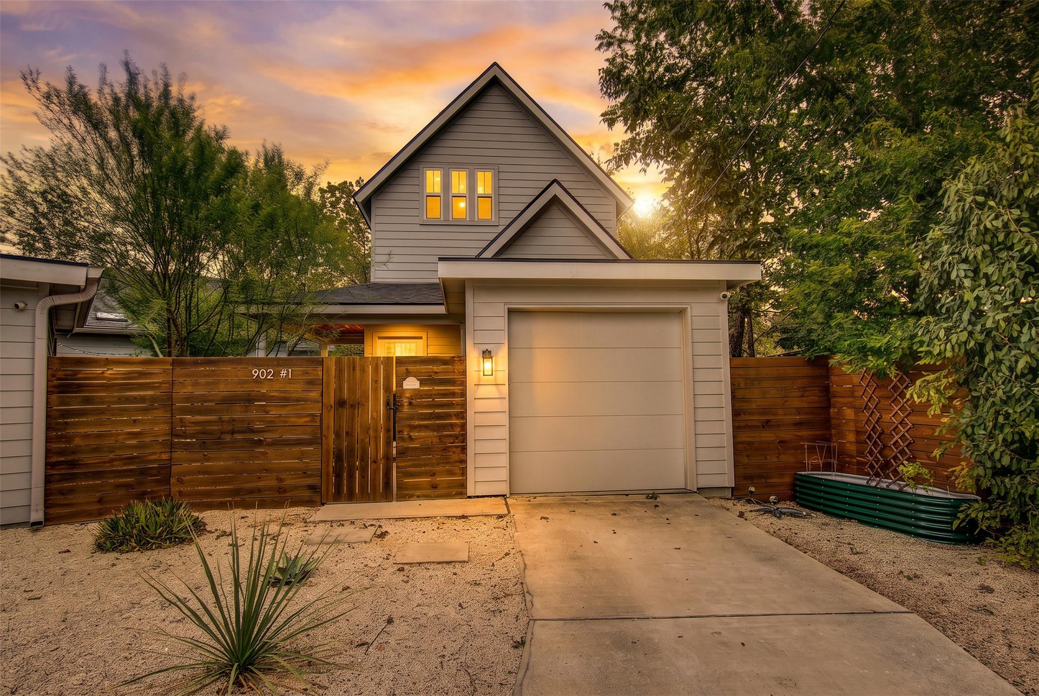 902 Plateau Cir #1, Austin, TX, 78745
