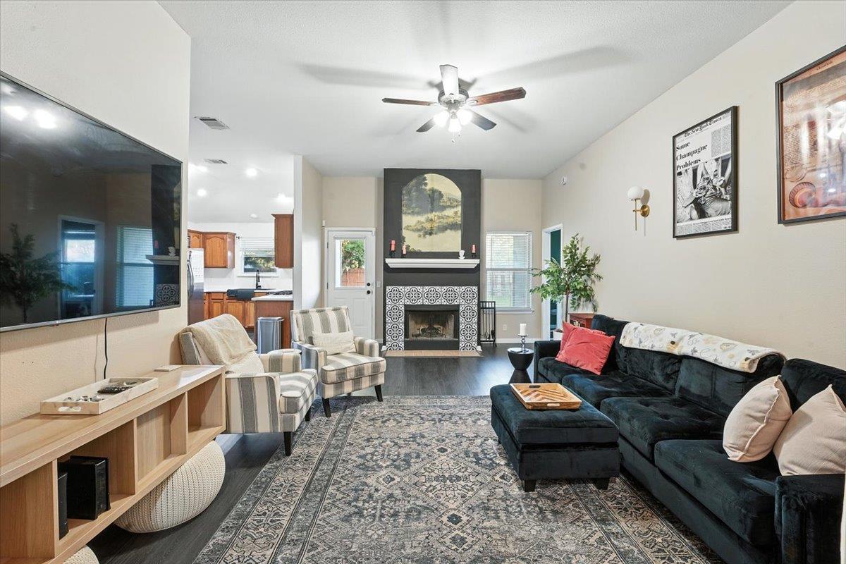 6001 Andross Ct, Hutto, TX, 78634
