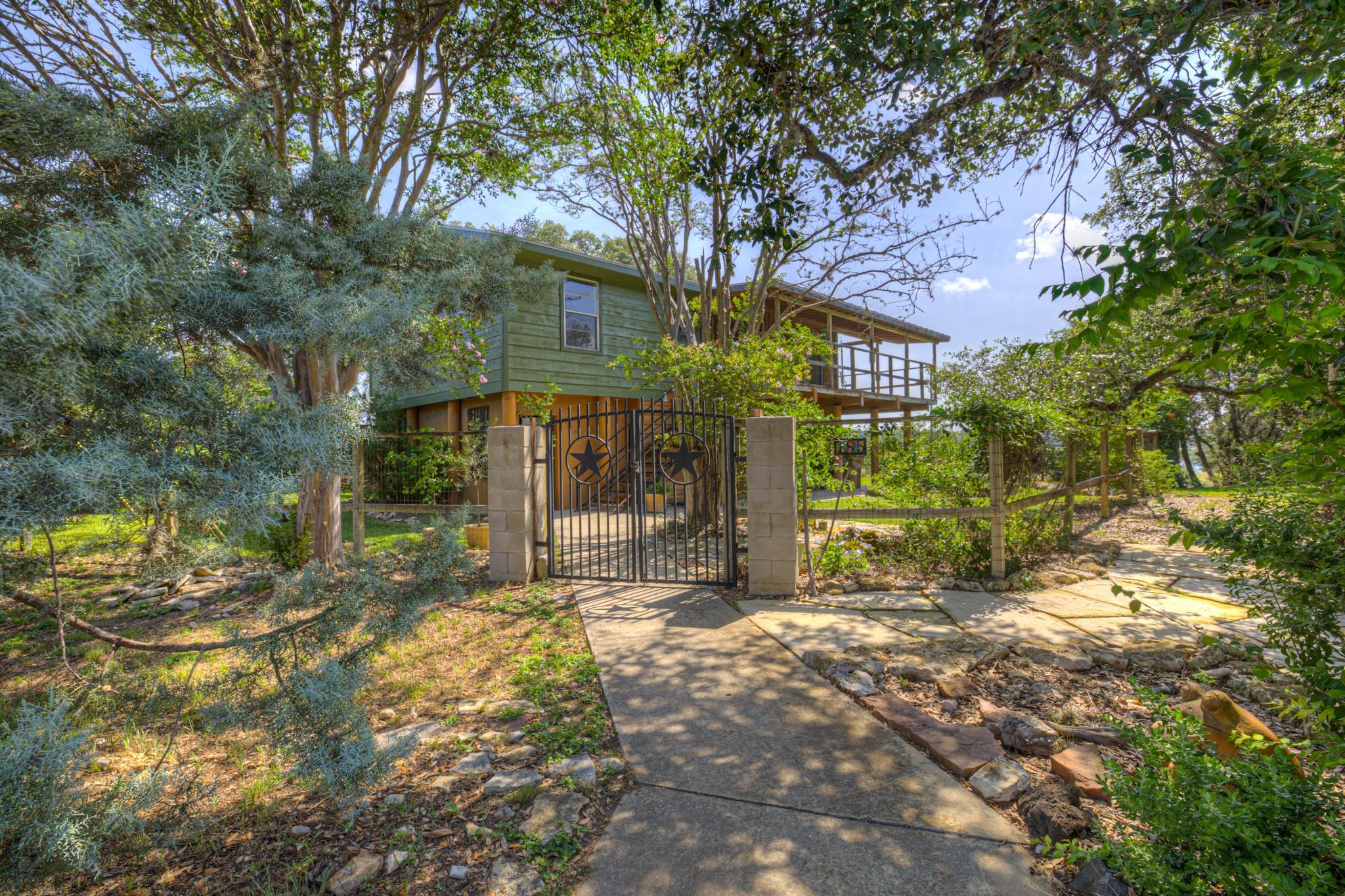 785 Park Shrs, Canyon Lake, TX, 78133