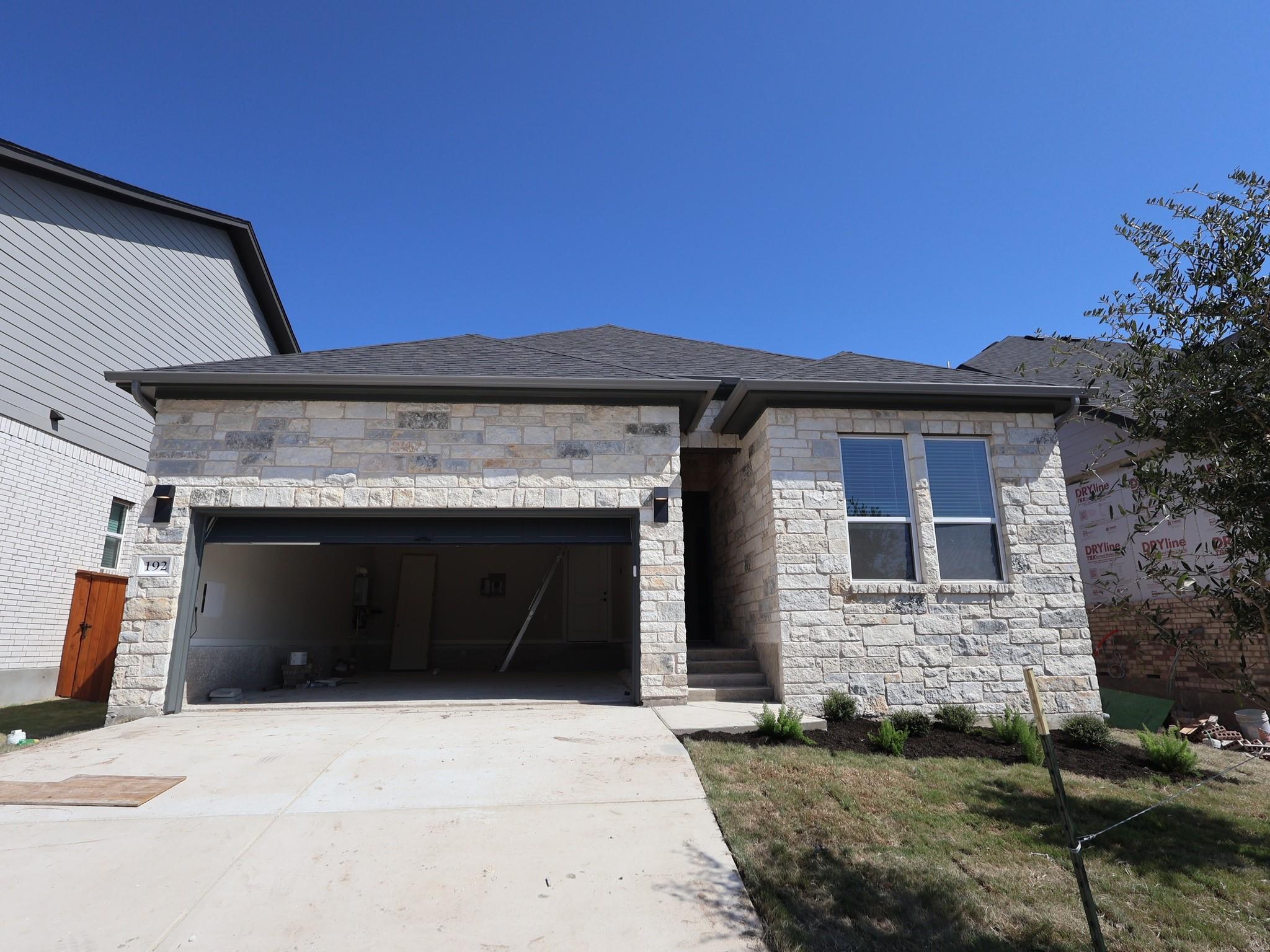 192 Bishop Wood Rd, Dripping Springs, TX, 78620