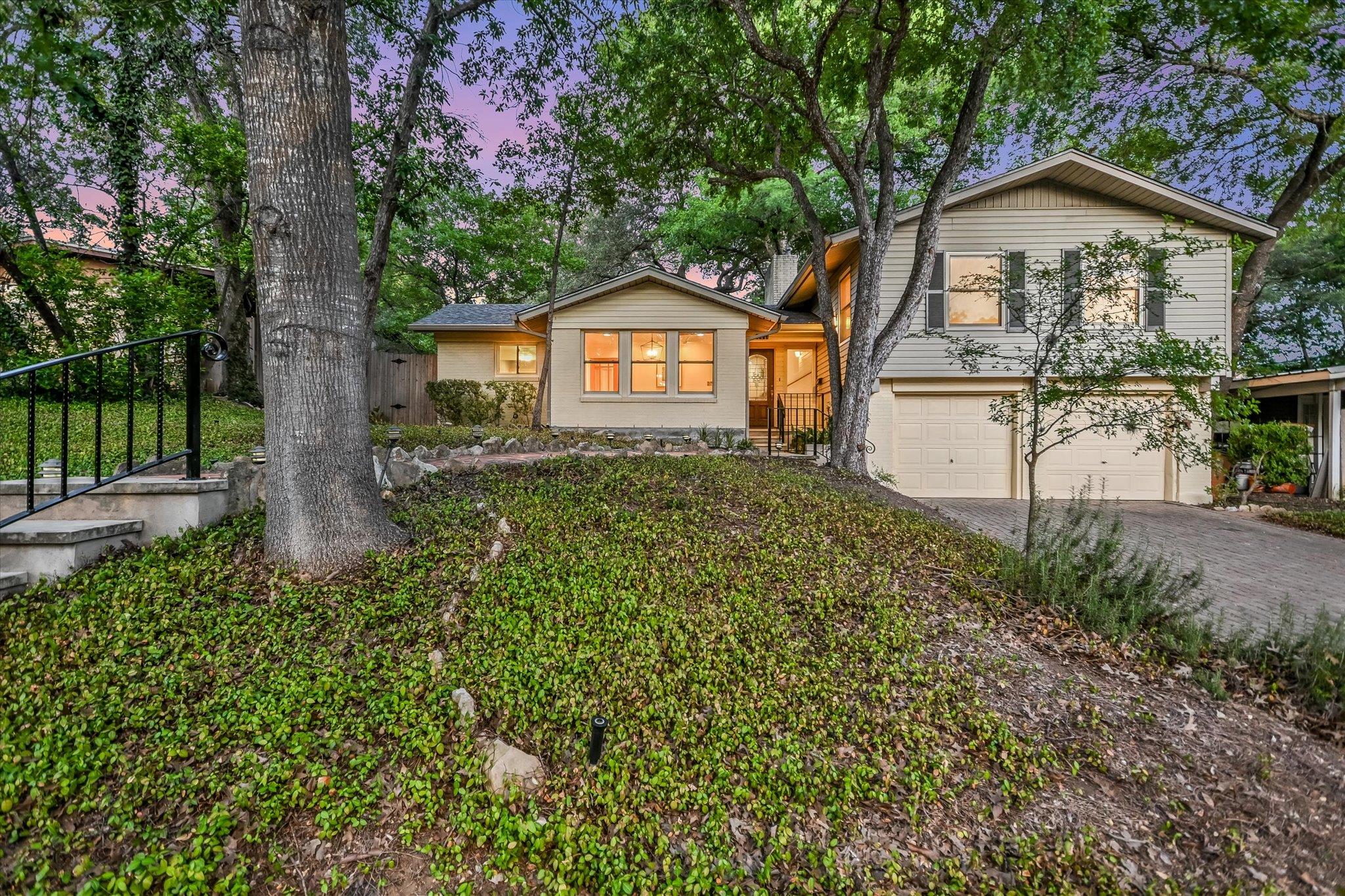 1113 BLUEBONNET Ln, Austin, TX, 78704