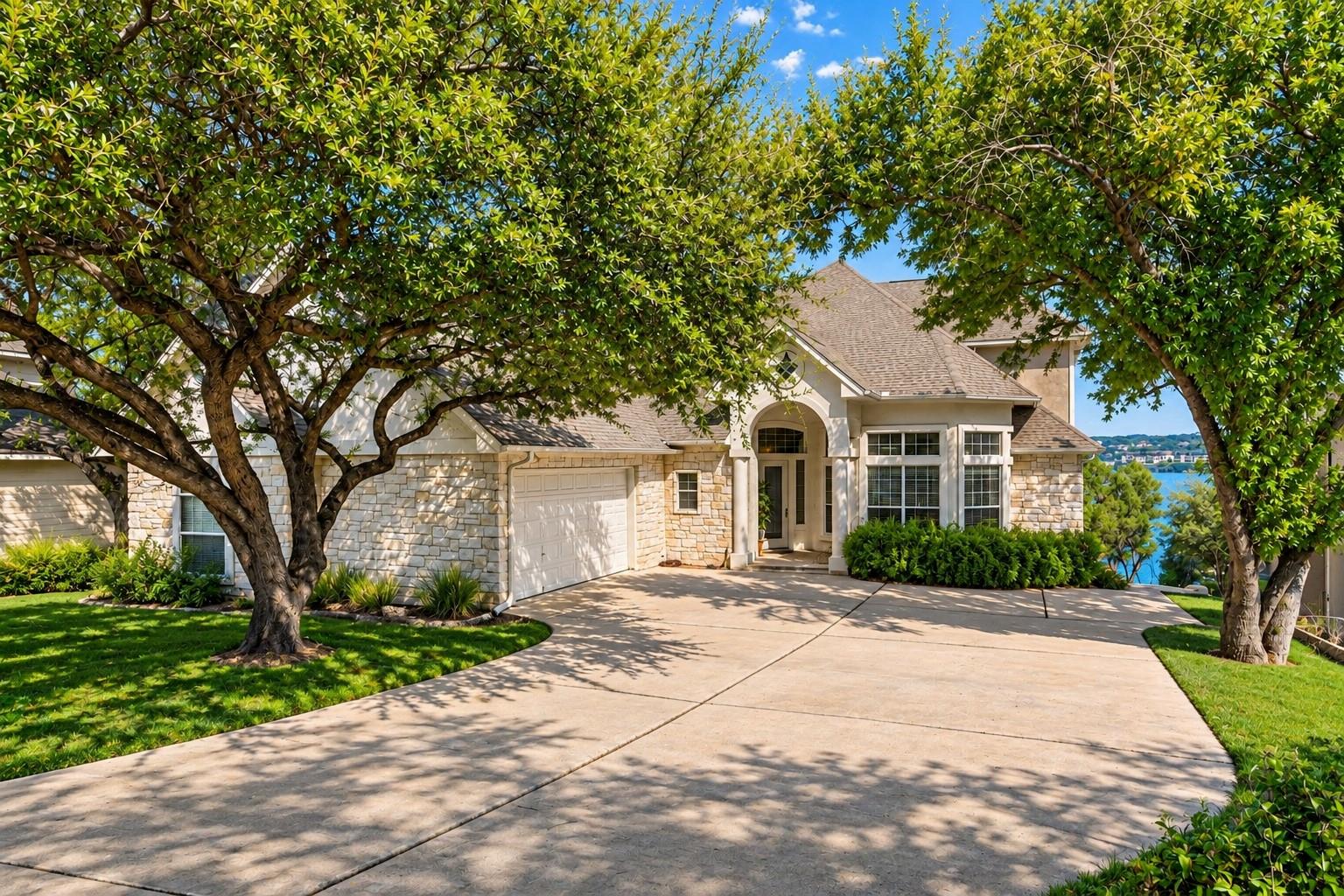 343  Venture Blvd S, Point Venture, TX, 78645
