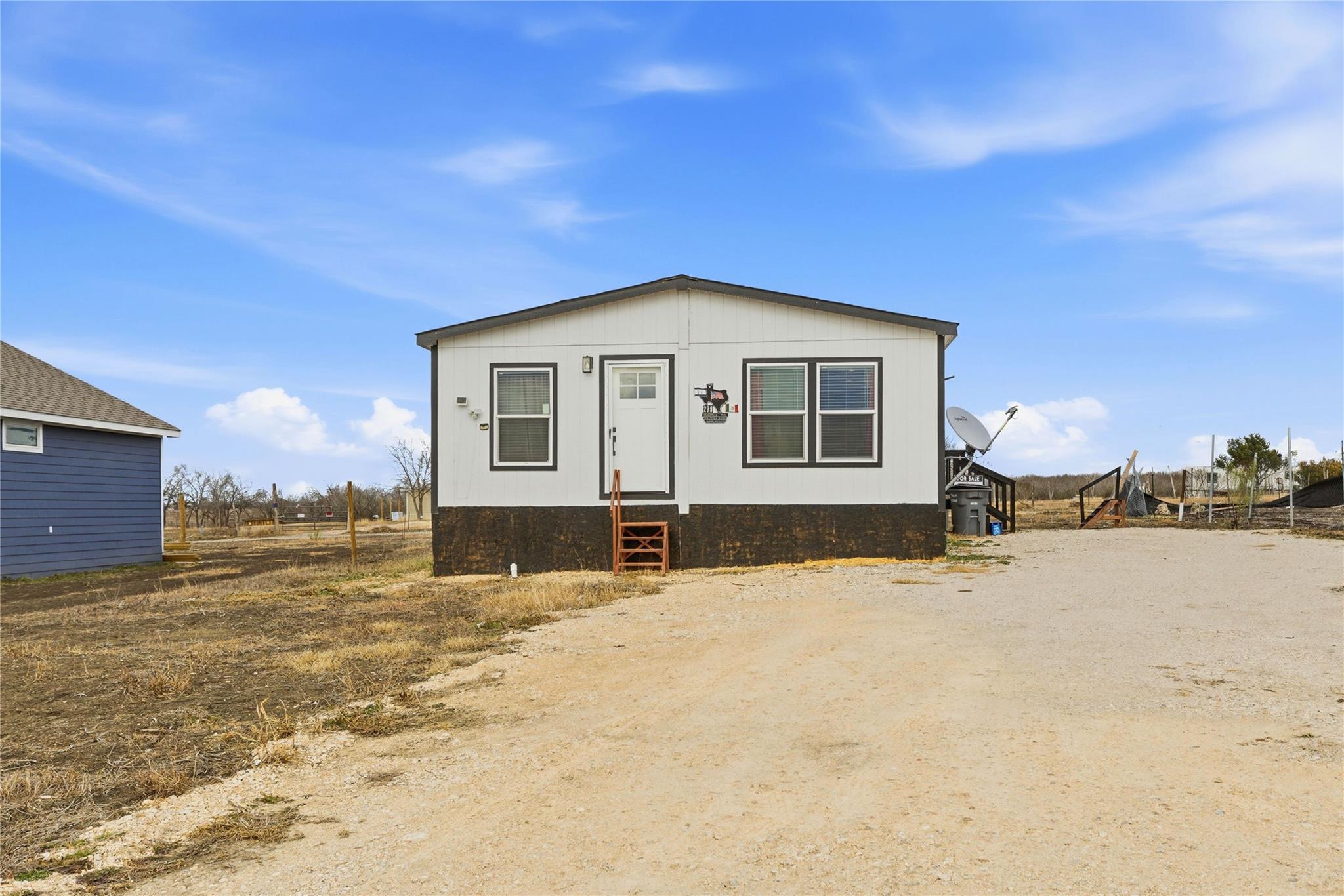 279 Pajarilla Pass, Del Valle, TX, 78617