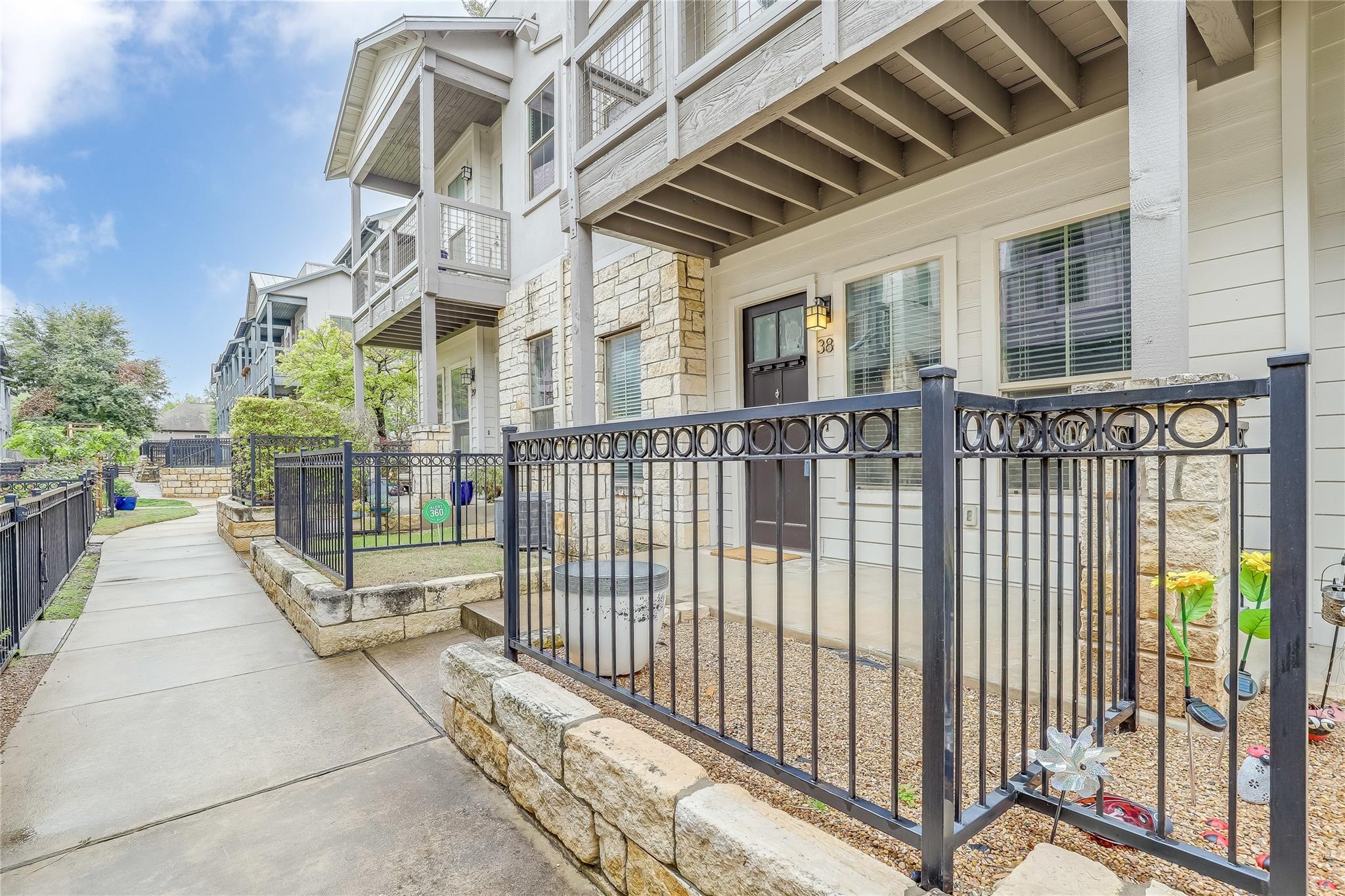 2520 Bluebonnet Ln #38, Austin, TX, 78704