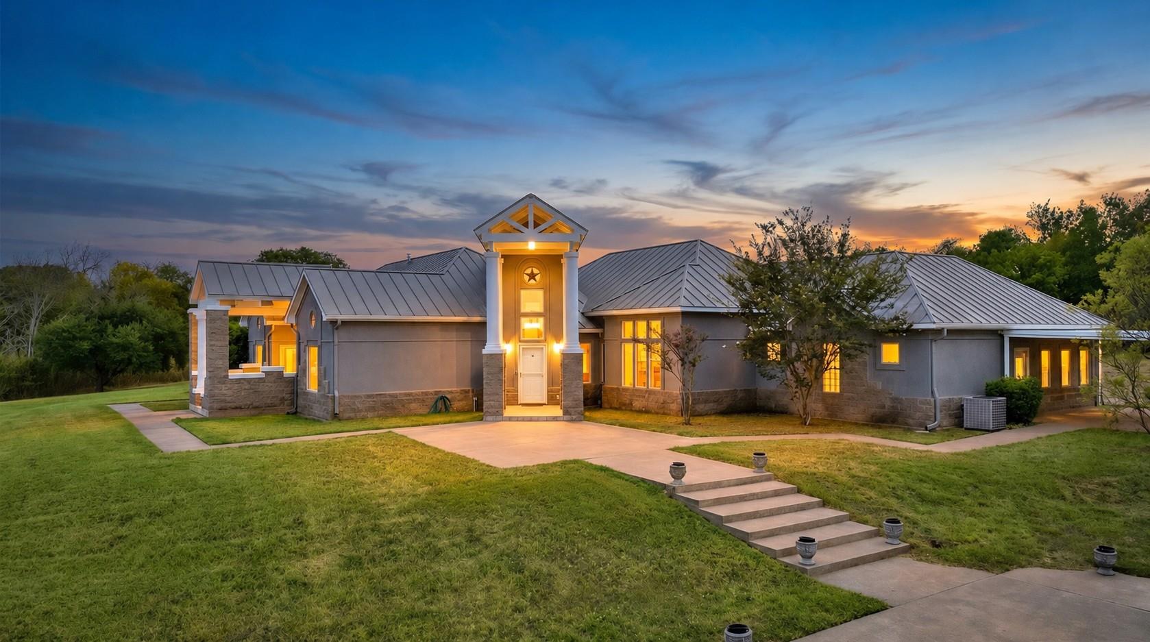 2524 S Robinson Dr, Robinson, TX, 76706