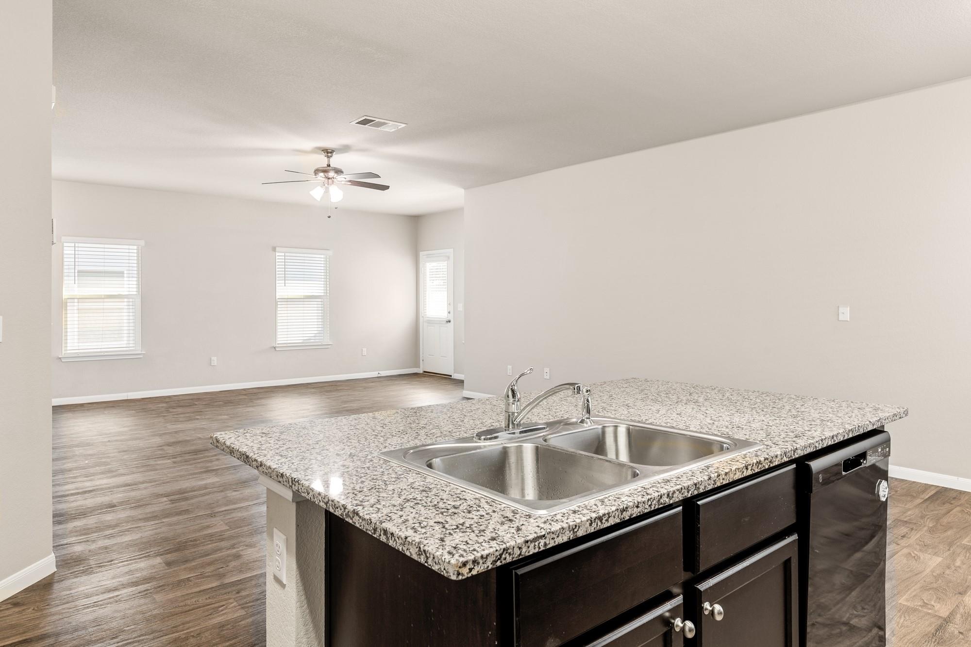 365 Cibolo Creek Dr, Kyle, TX, 78640