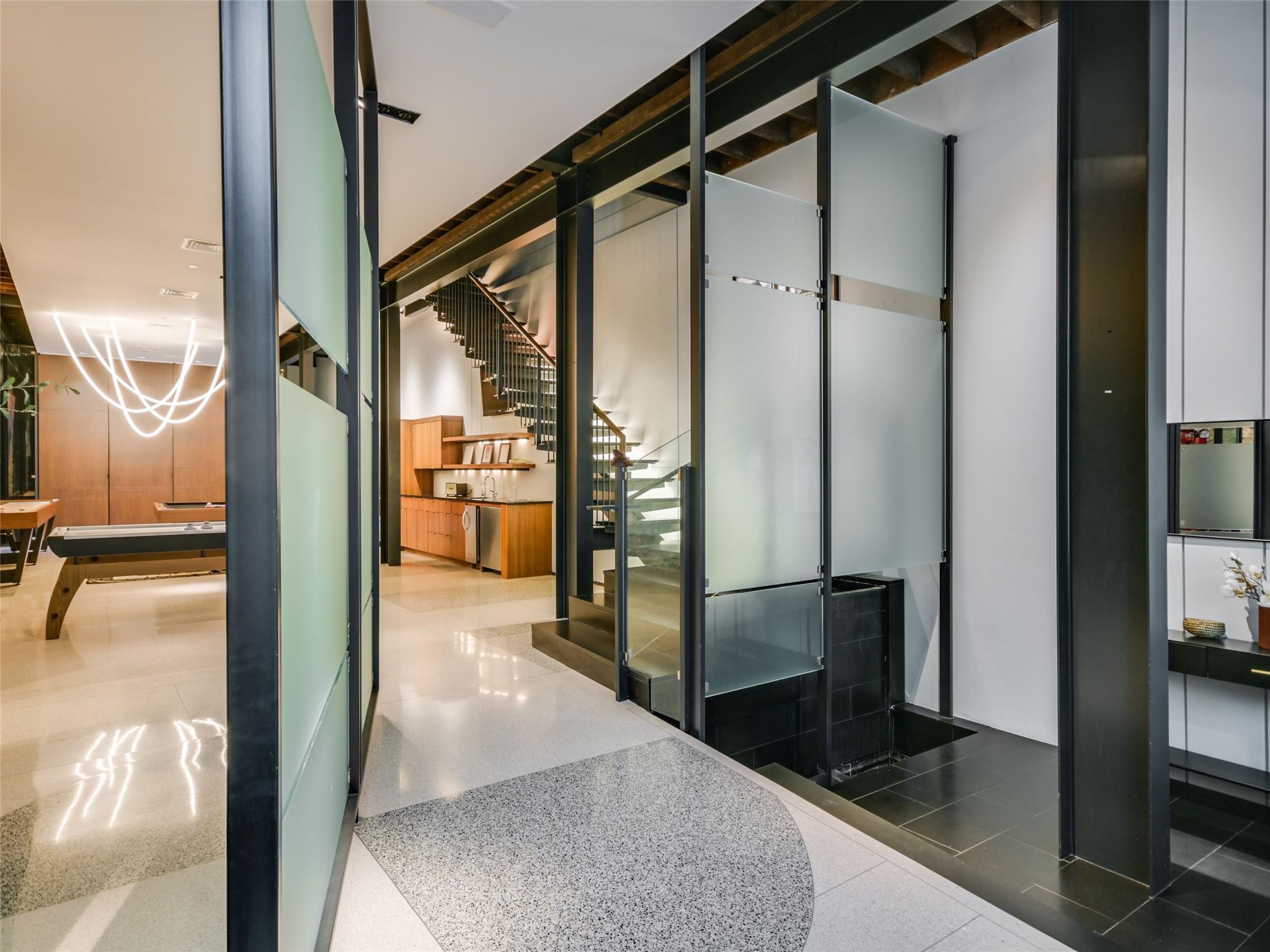 811 Congress Ave, Austin, TX, 78701