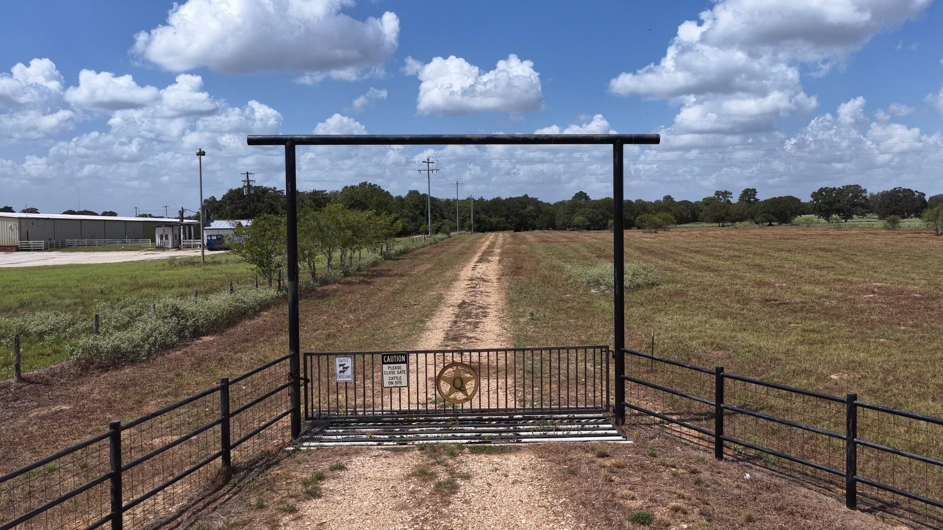 2496 Highway 304 None, Smithville, TX, 78957