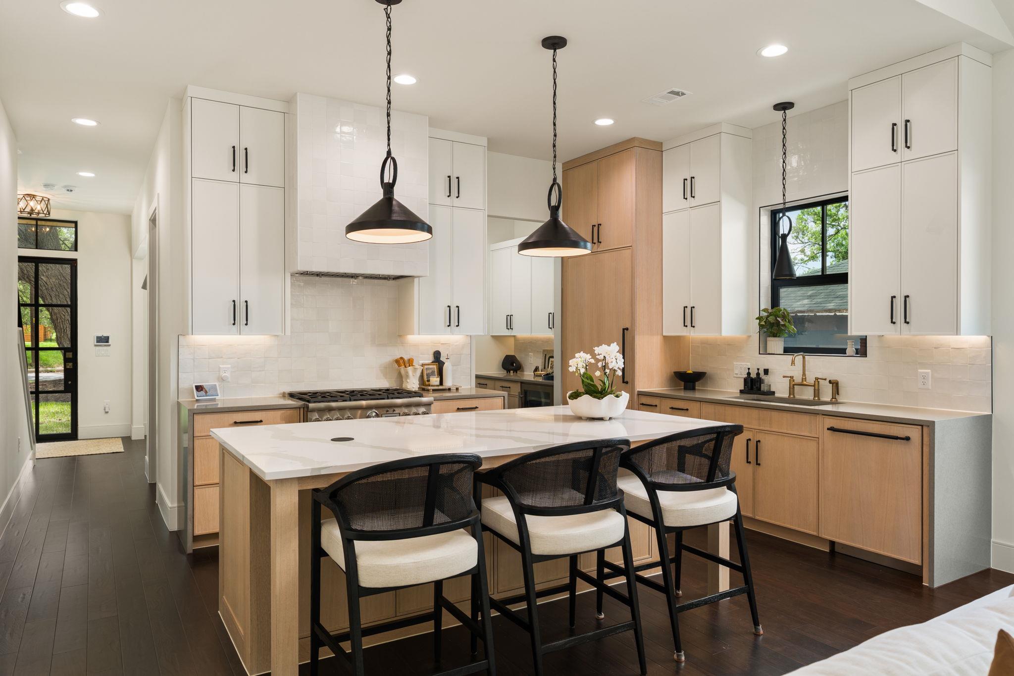 212 Fletcher St, Austin, TX, 78704