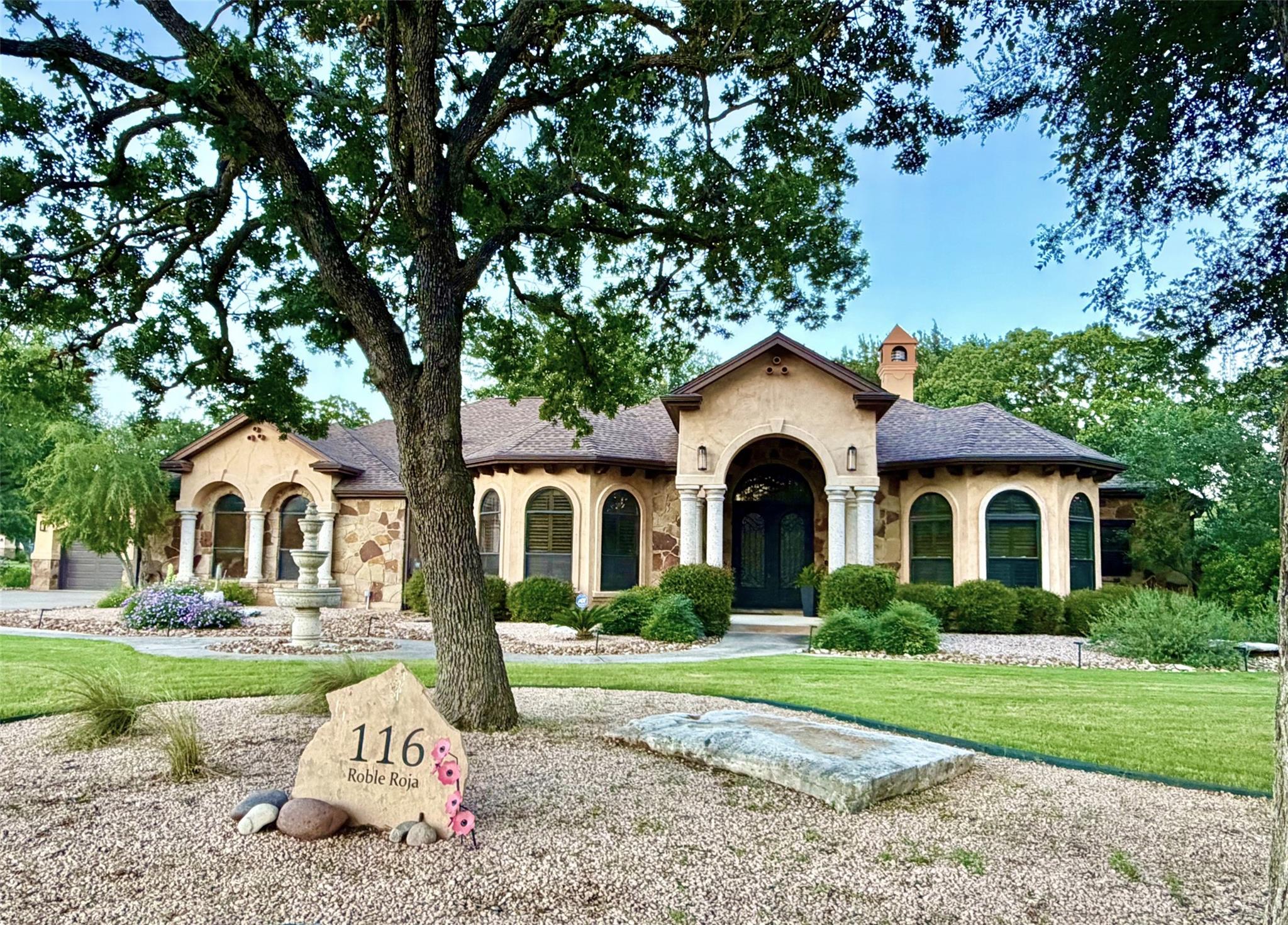 116 Roble Roja Dr, Georgetown, TX, 78633