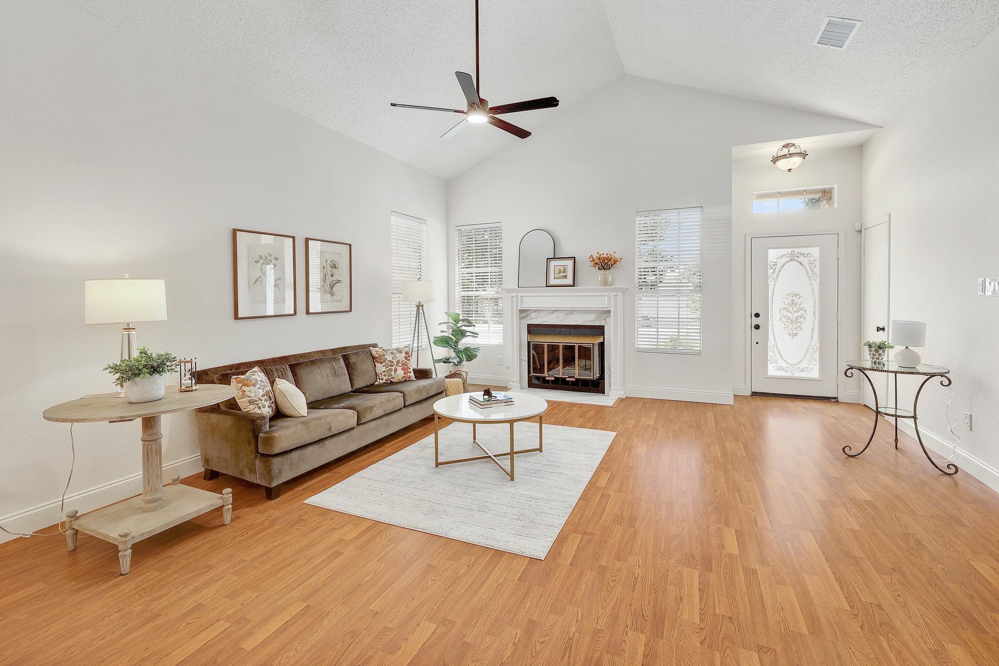 2012  Castle View Dr, Austin, TX, 78728