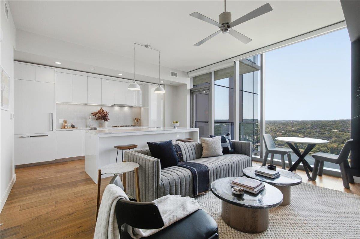 44 East Ave #1811, Austin, TX, 78701
