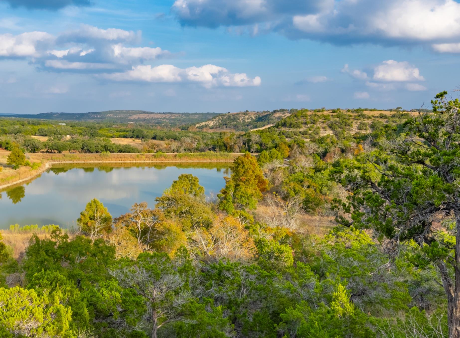 518 Curly H Ranch Rd, Dripping Springs, TX, 78620