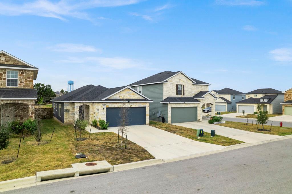 104 Katie Elder Dr, Jarrell, TX, 76537