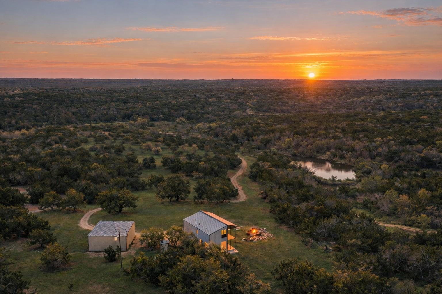 582 Delaware Creek Rd, Blanco, TX, 78006