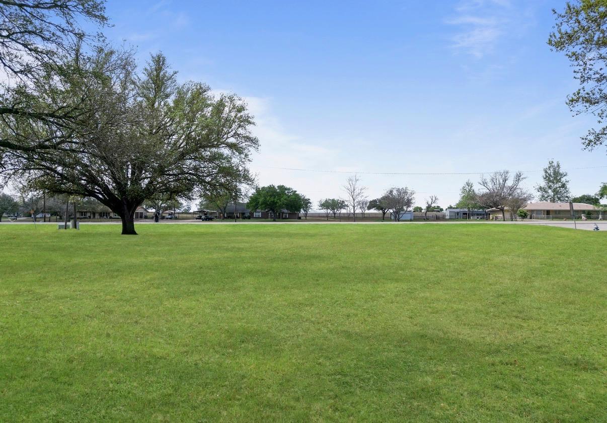 1900 Chukar St, Floresville, TX, 78114