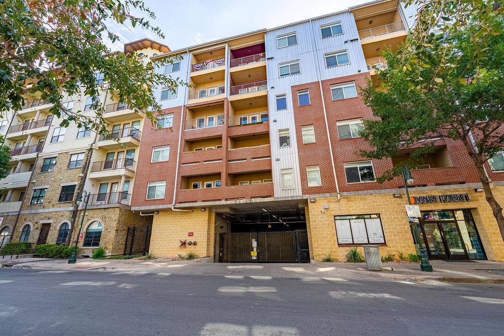 910 W 25th St #504, Austin, TX, 78705