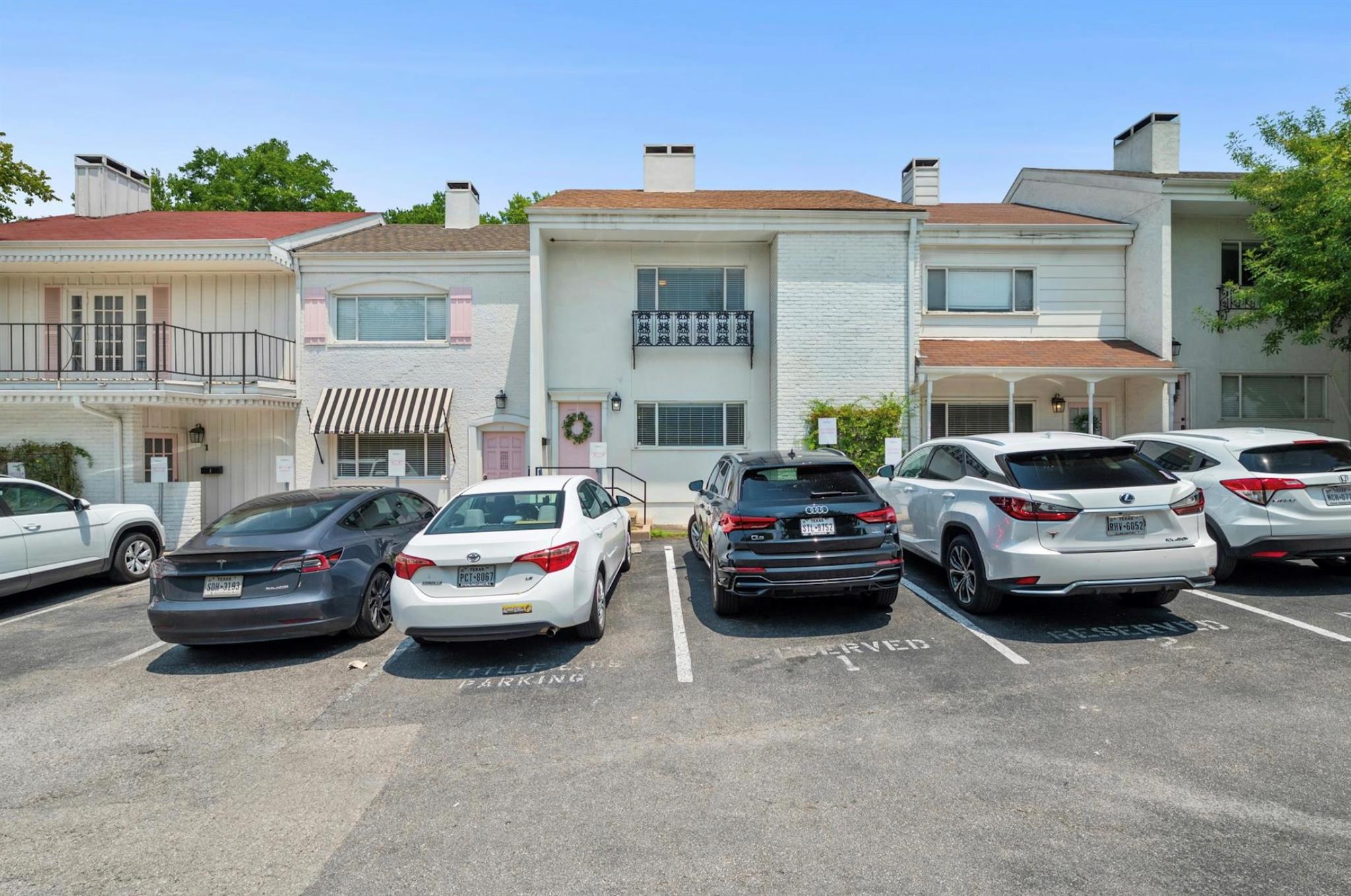 2401  Winsted Ln  #9, Austin, TX, 78703