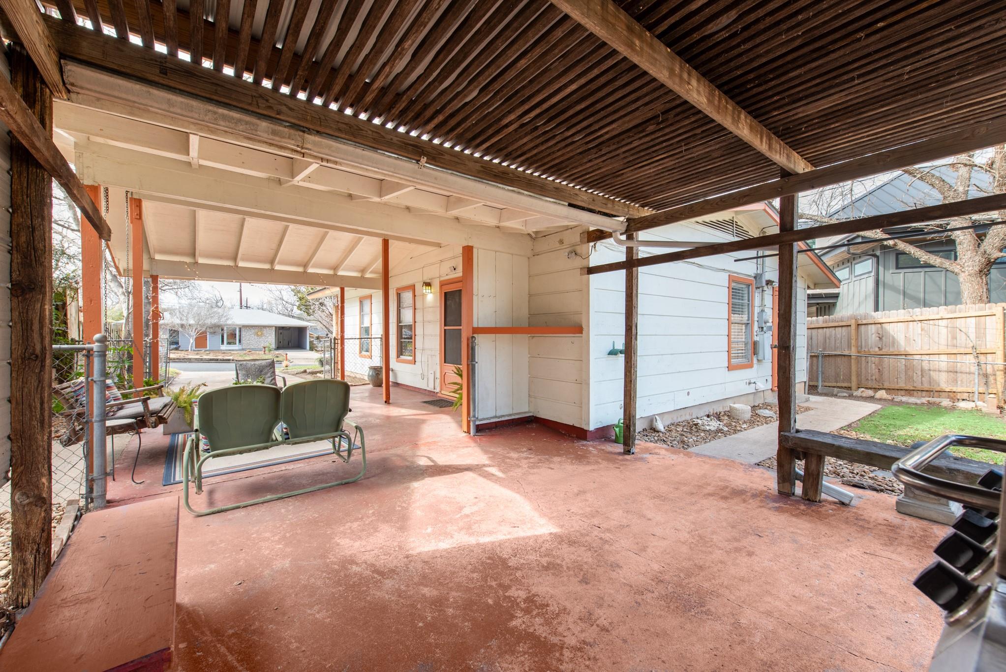 204 La Vista St, Austin, TX, 78704
