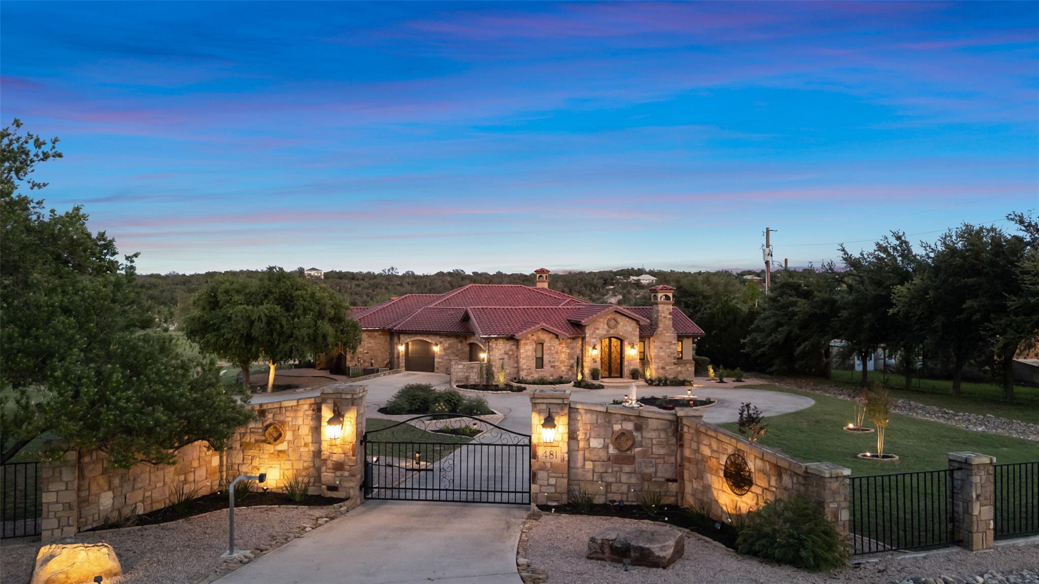 481 Chimney Cove Dr, Marble Falls, TX, 78654