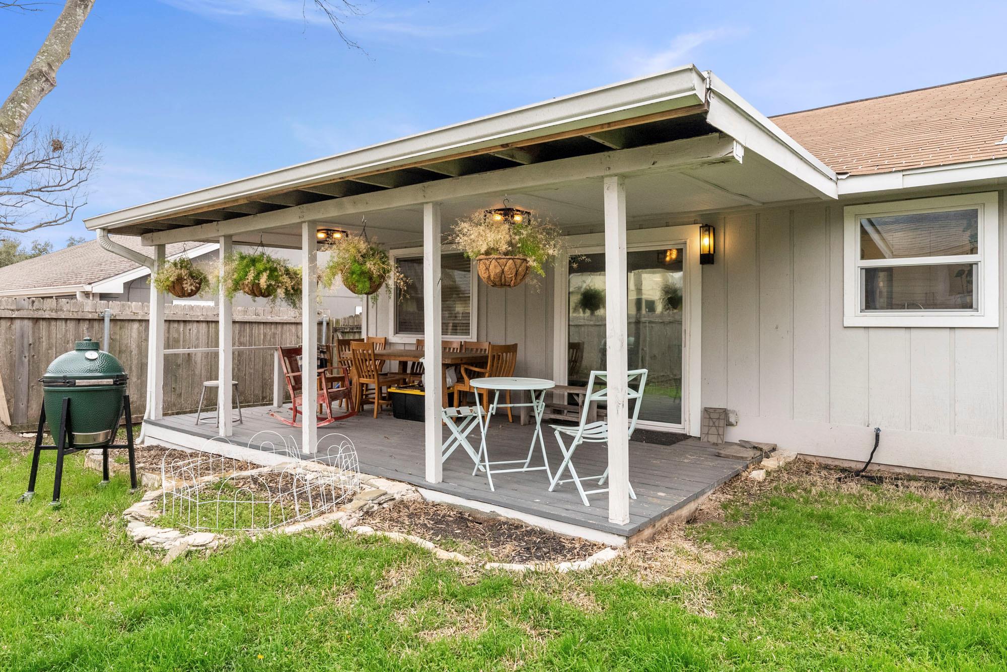 7901  SEMINARY RIDGE Dr, Austin, TX, 78745