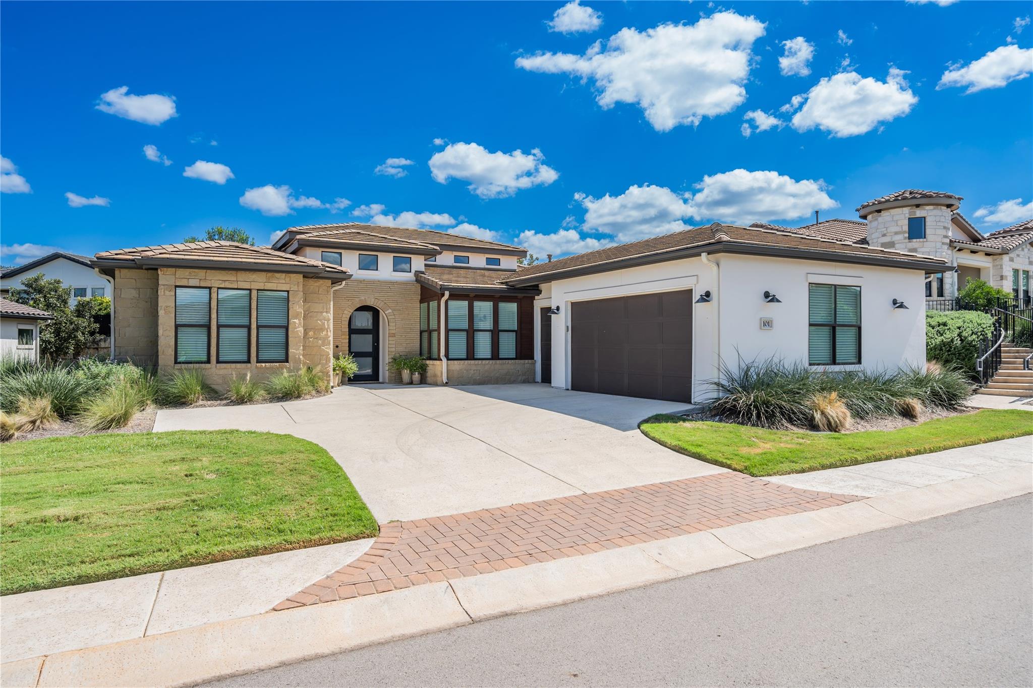 101 Belforte Blvd, Horseshoe Bay, TX, 78657