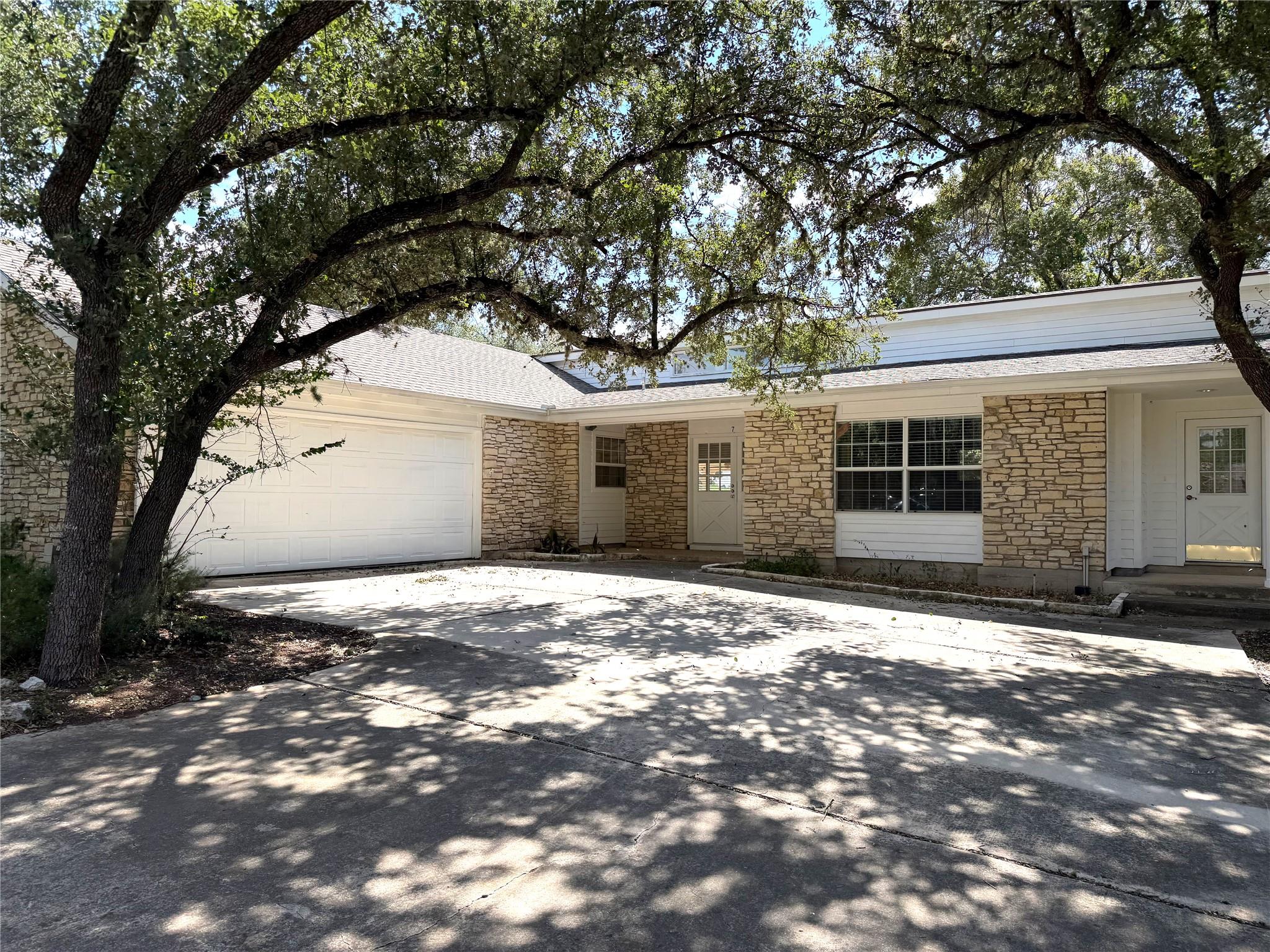 7 Country Ln, Wimberley, TX, 78676