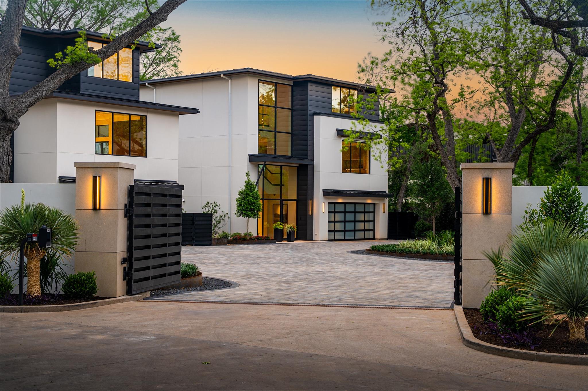 2503  Westlake Dr  #201, Austin, TX, 78746