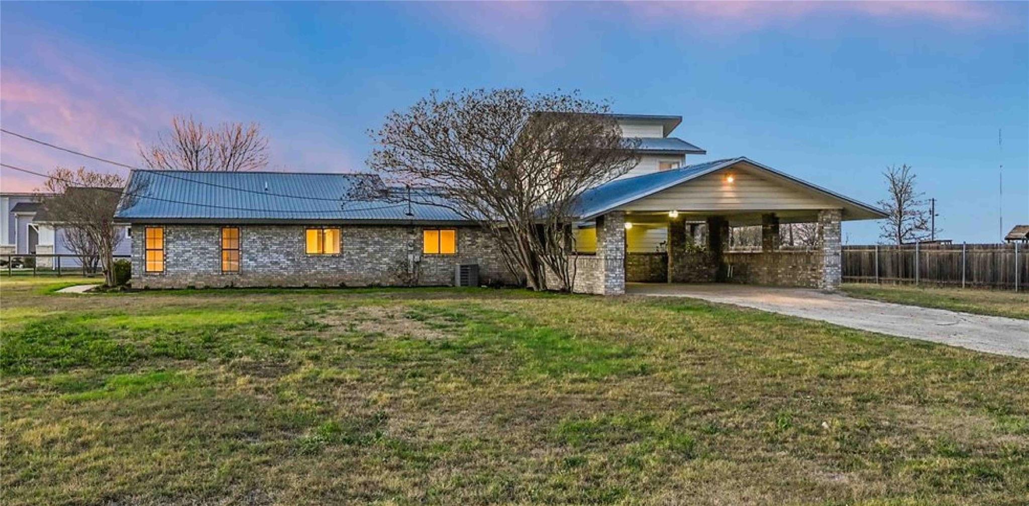 122 Forest Lake Dr, Del Valle, TX, 78617