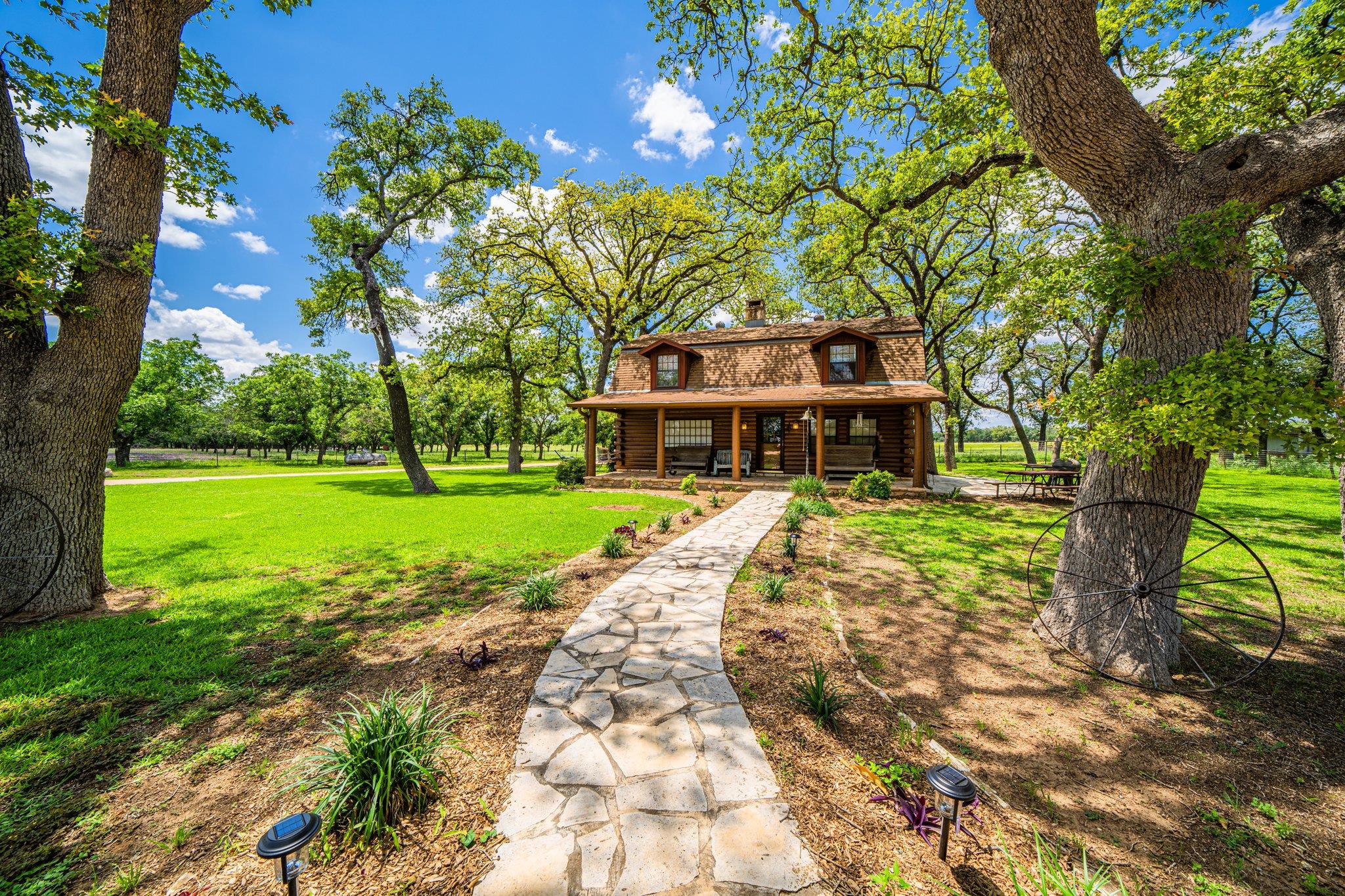 283 Hallford None, Fredericksburg, TX, 78624