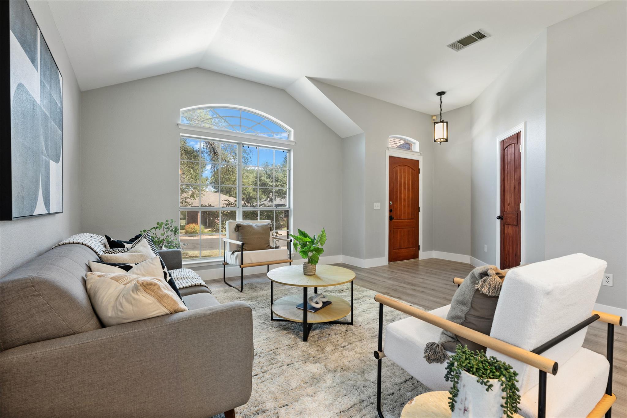 8009 Nairn Dr, Austin, TX, 78749