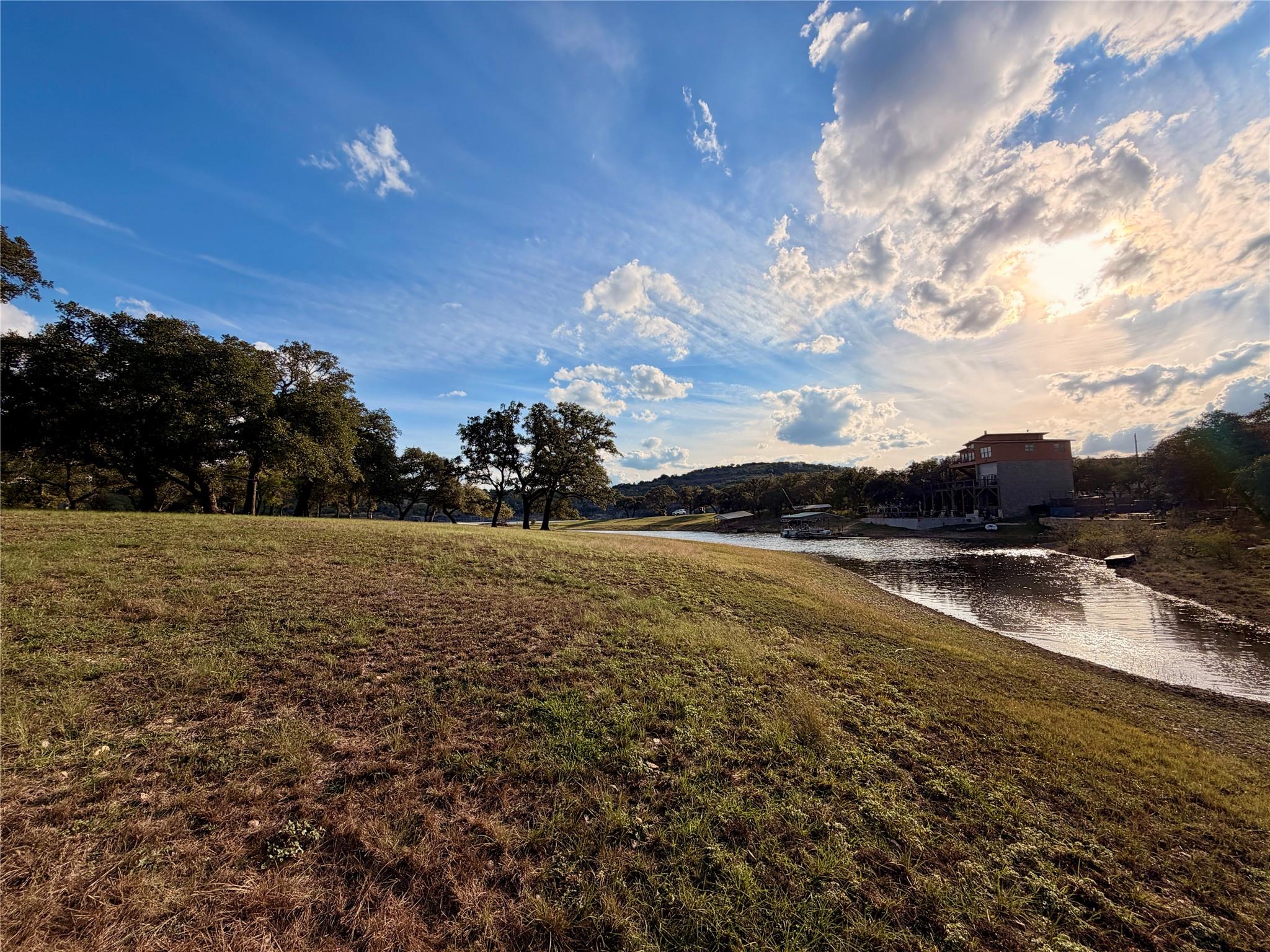 1304 Gold Ln, Lago Vista, TX, 78645