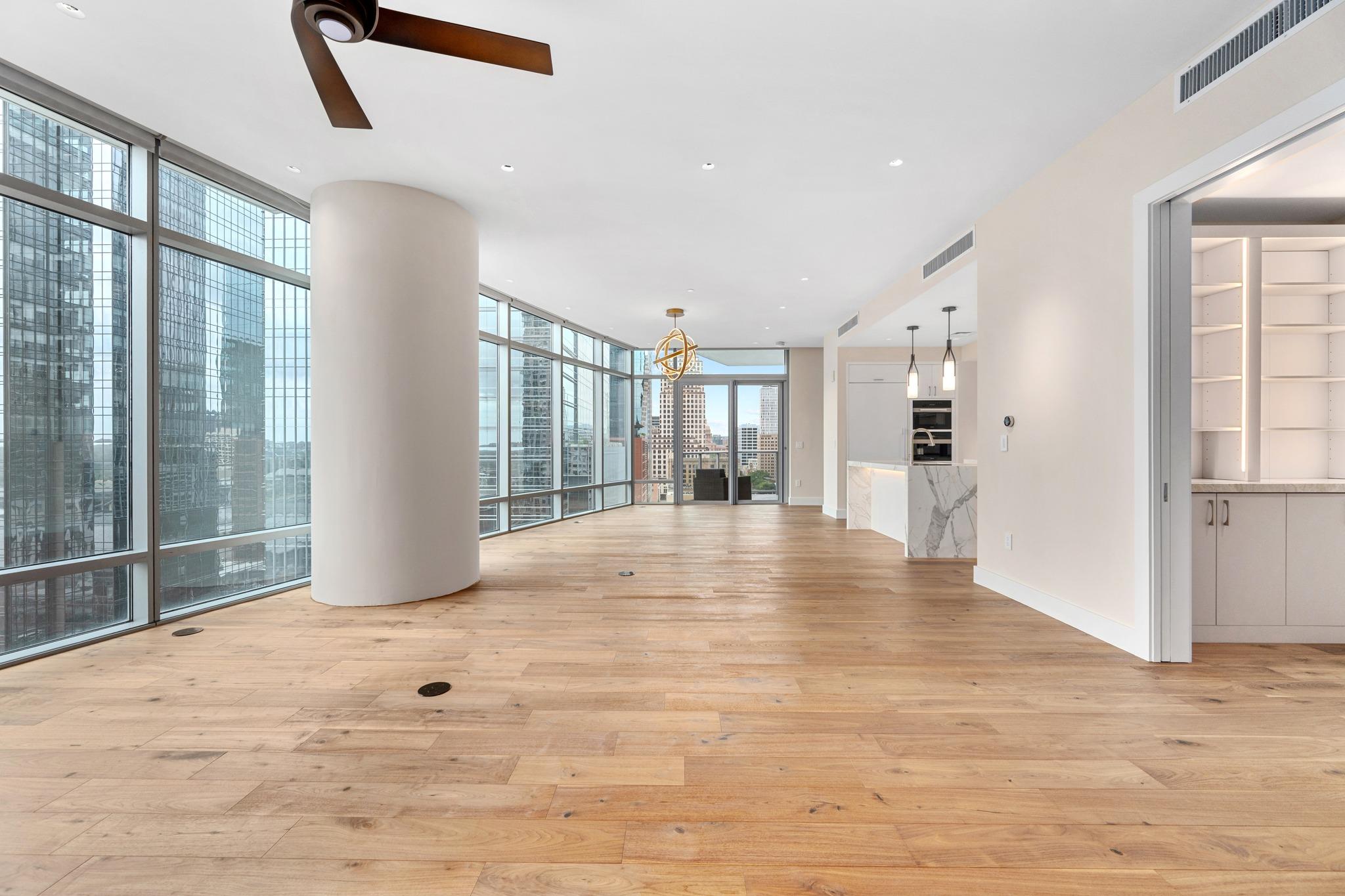 200  Congress Ave  #15E, Austin, TX, 78701