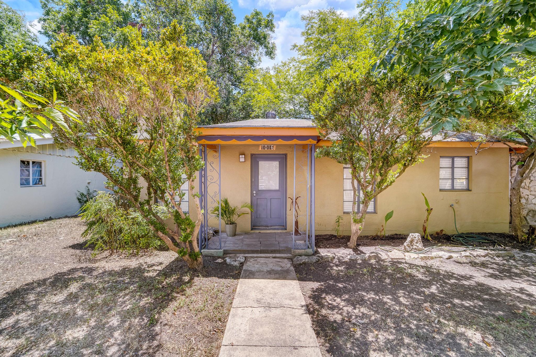 1064 Sycamore St, San Marcos, TX, 78666