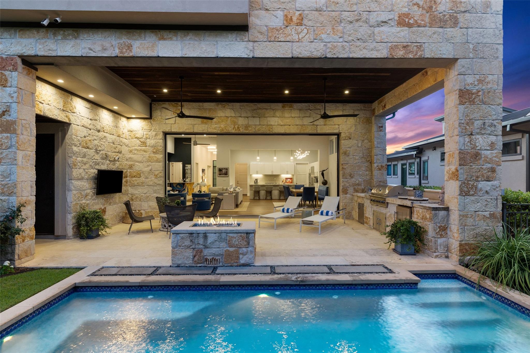8317  CARRANZO Dr, Austin, TX, 78735