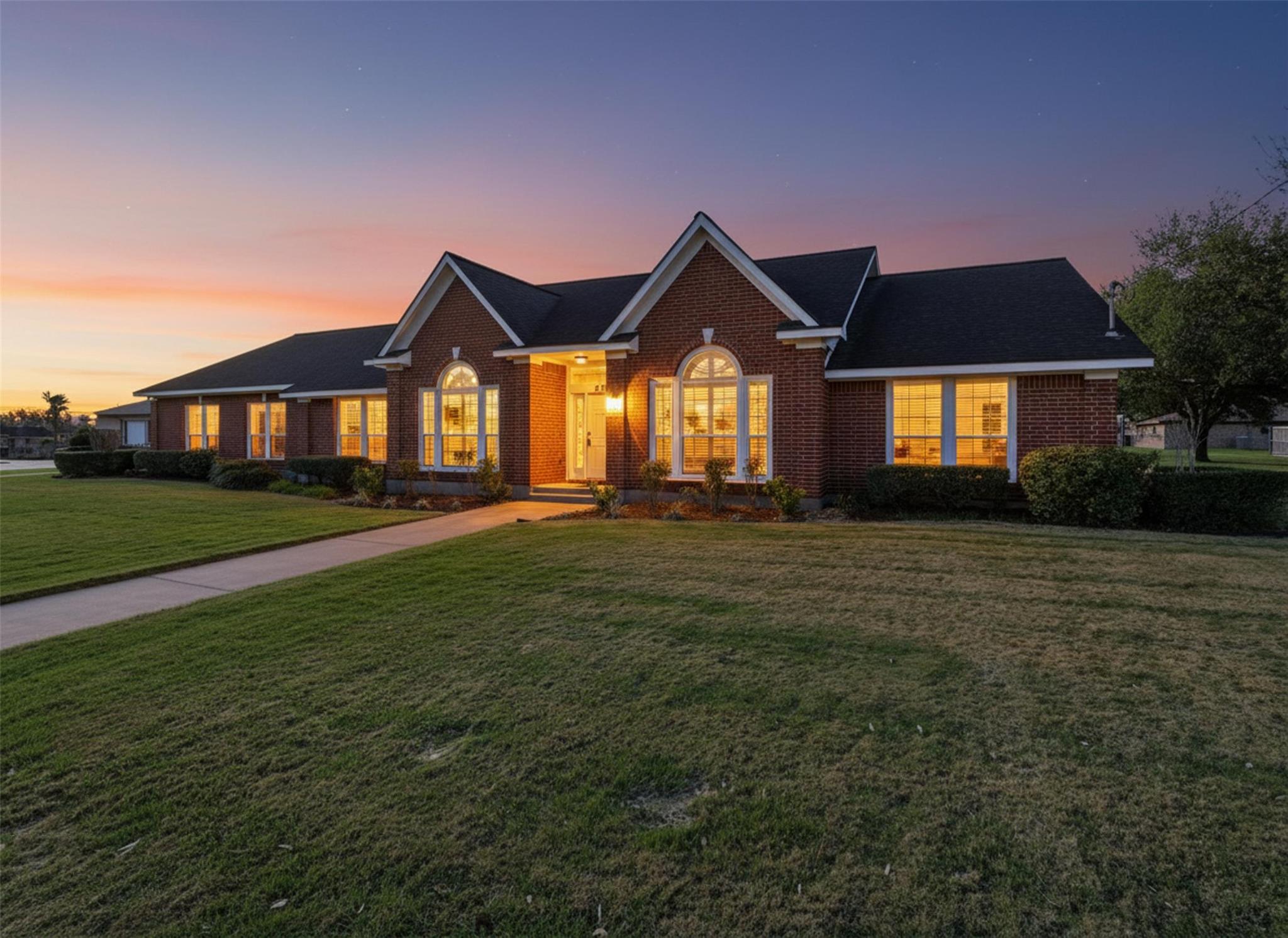 714 Louisiana Ave, Shiner, TX, 77984