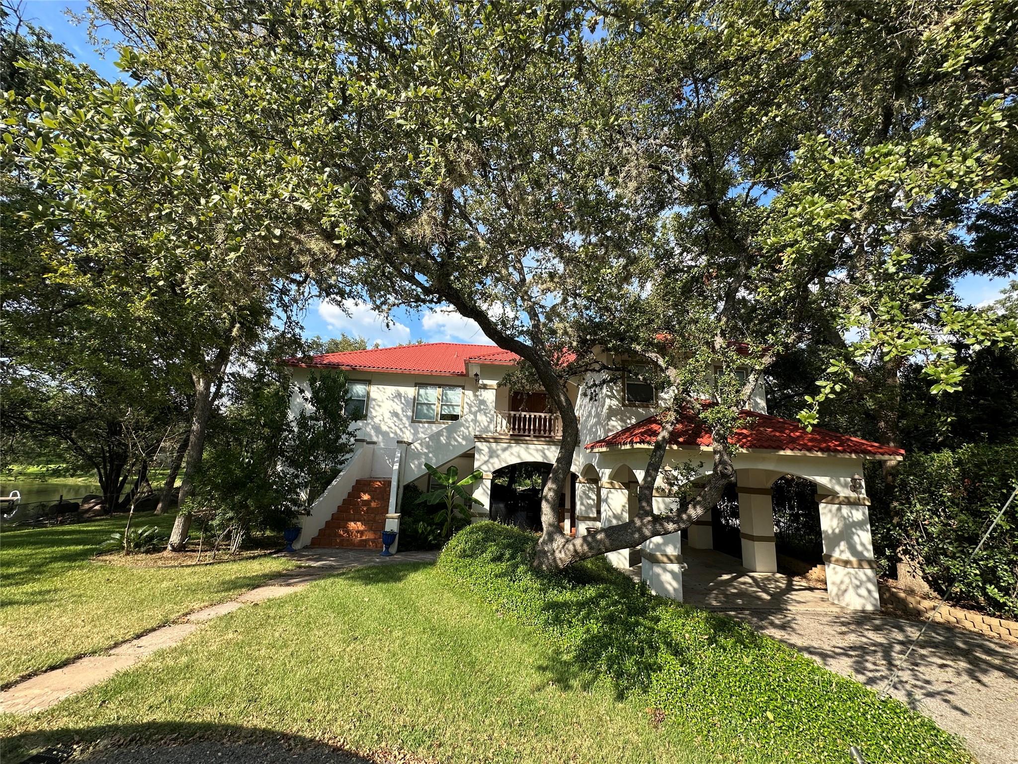 327 Elm Lodge Dr, Kingsland, TX, 78639