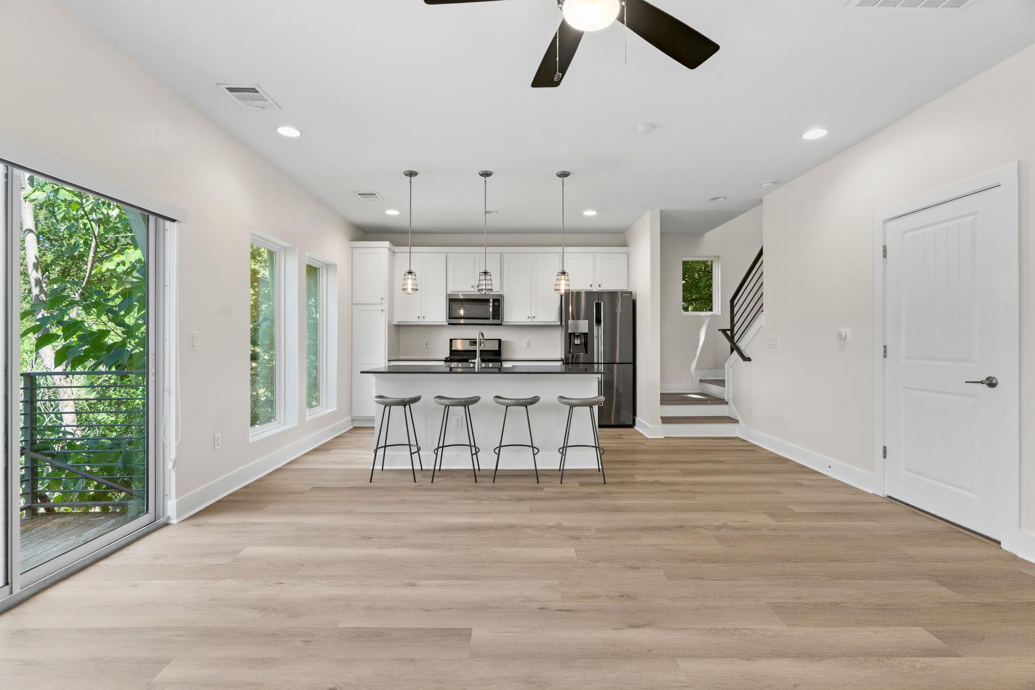 1160 Lott Ave #B, Austin, TX, 78721