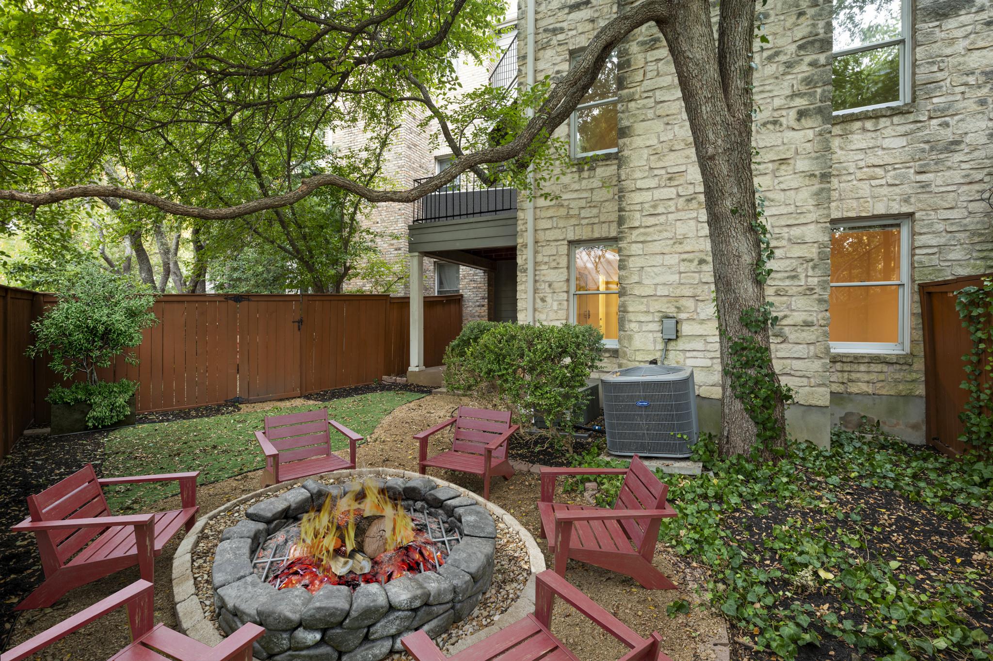 6010  Long Champ Ct  #113, Austin, TX, 78746