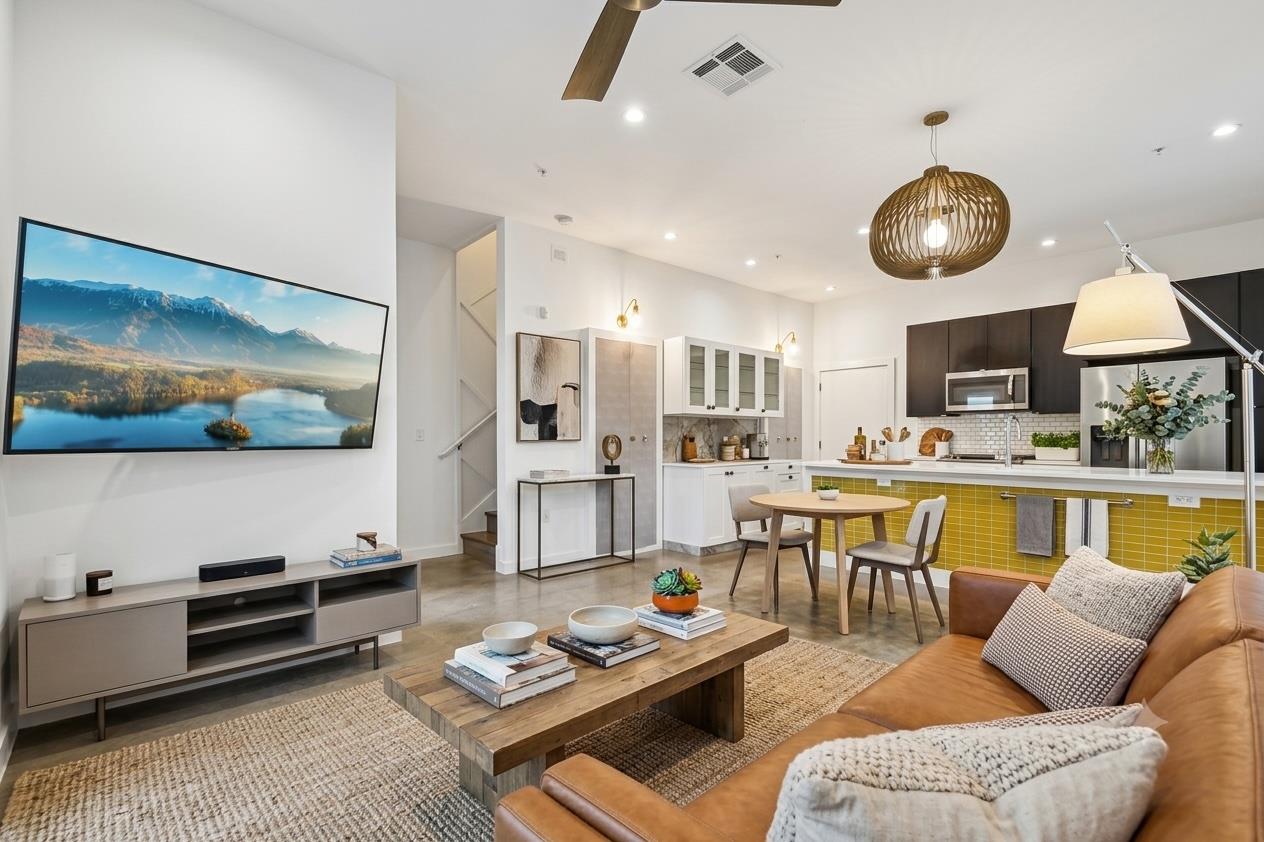 1931 E 38th 1/2 St  #33, Austin, TX, 78723
