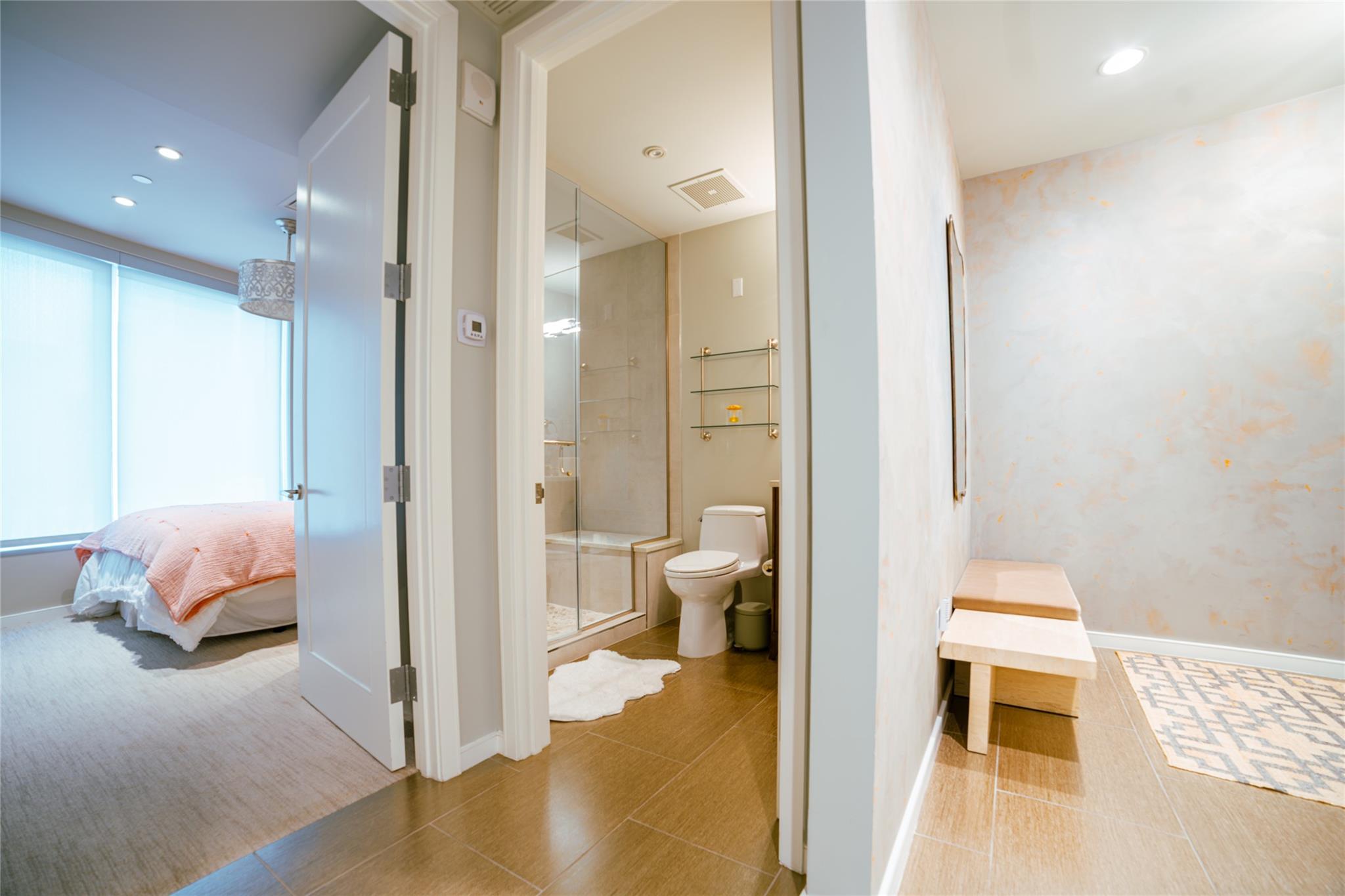 200  Congress Ave  #11C, Austin, TX, 78701