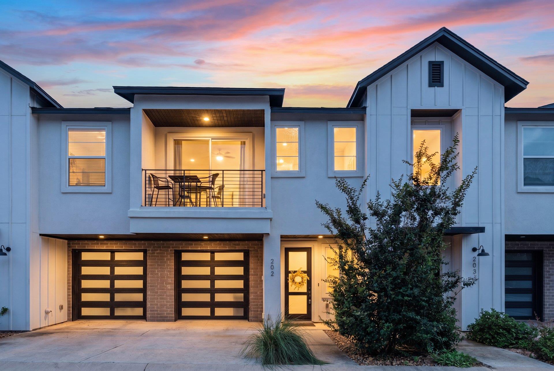 12001  Vista Parke Dr  #202, Austin, TX, 78726